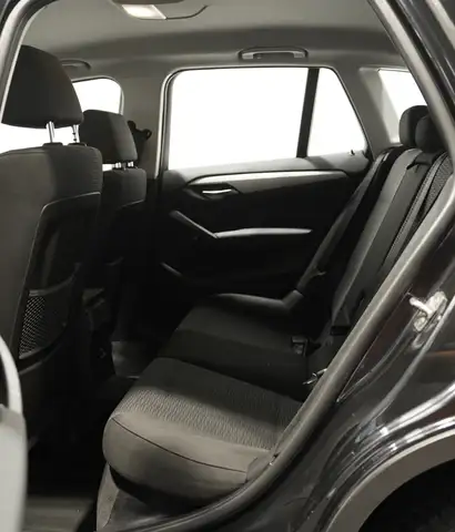 BMW X1 view 9