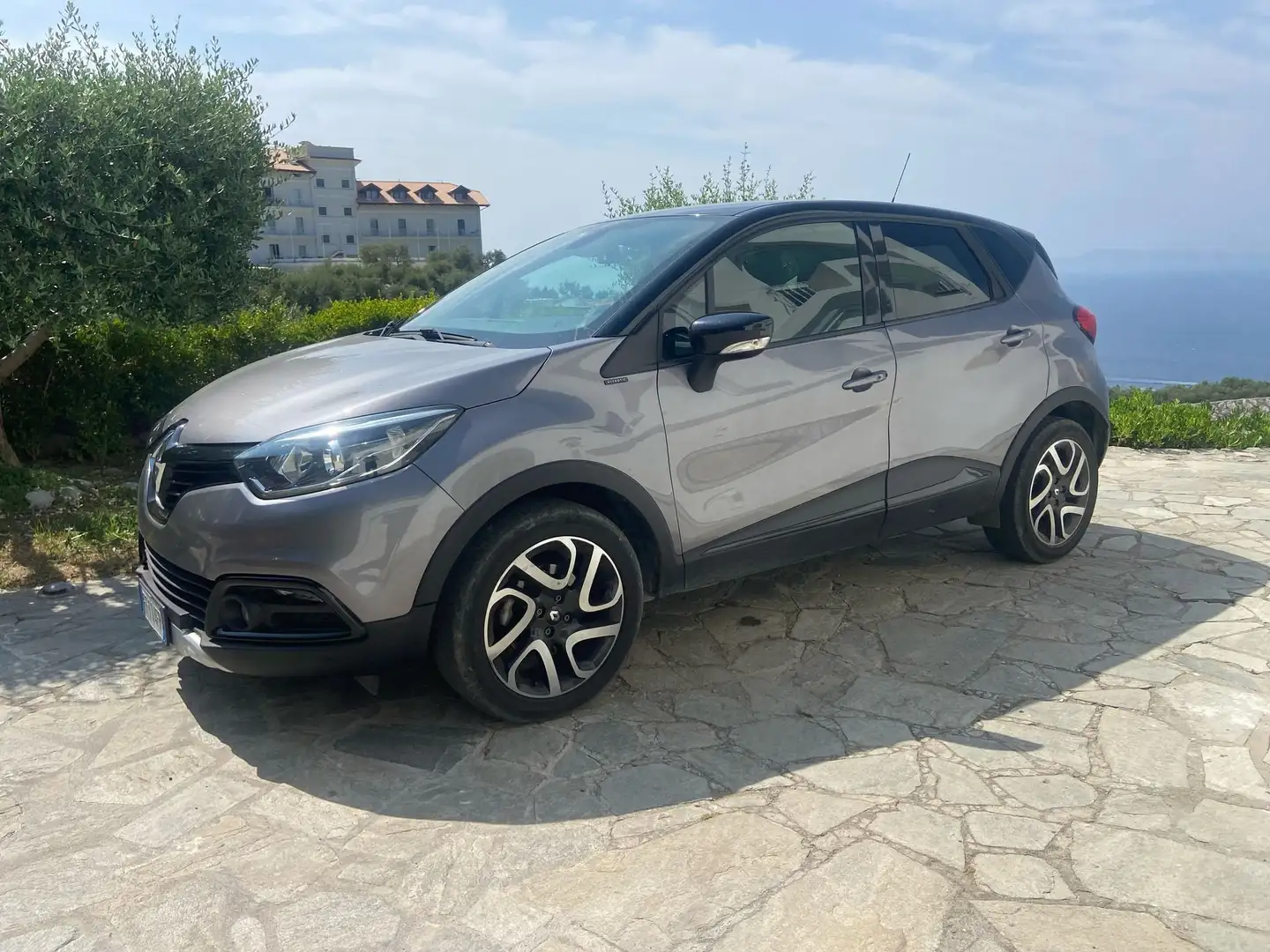 Renault Captur Captur 2016 1.5 dci Hypnotic (magnetik) 90cv edc Gris - 2