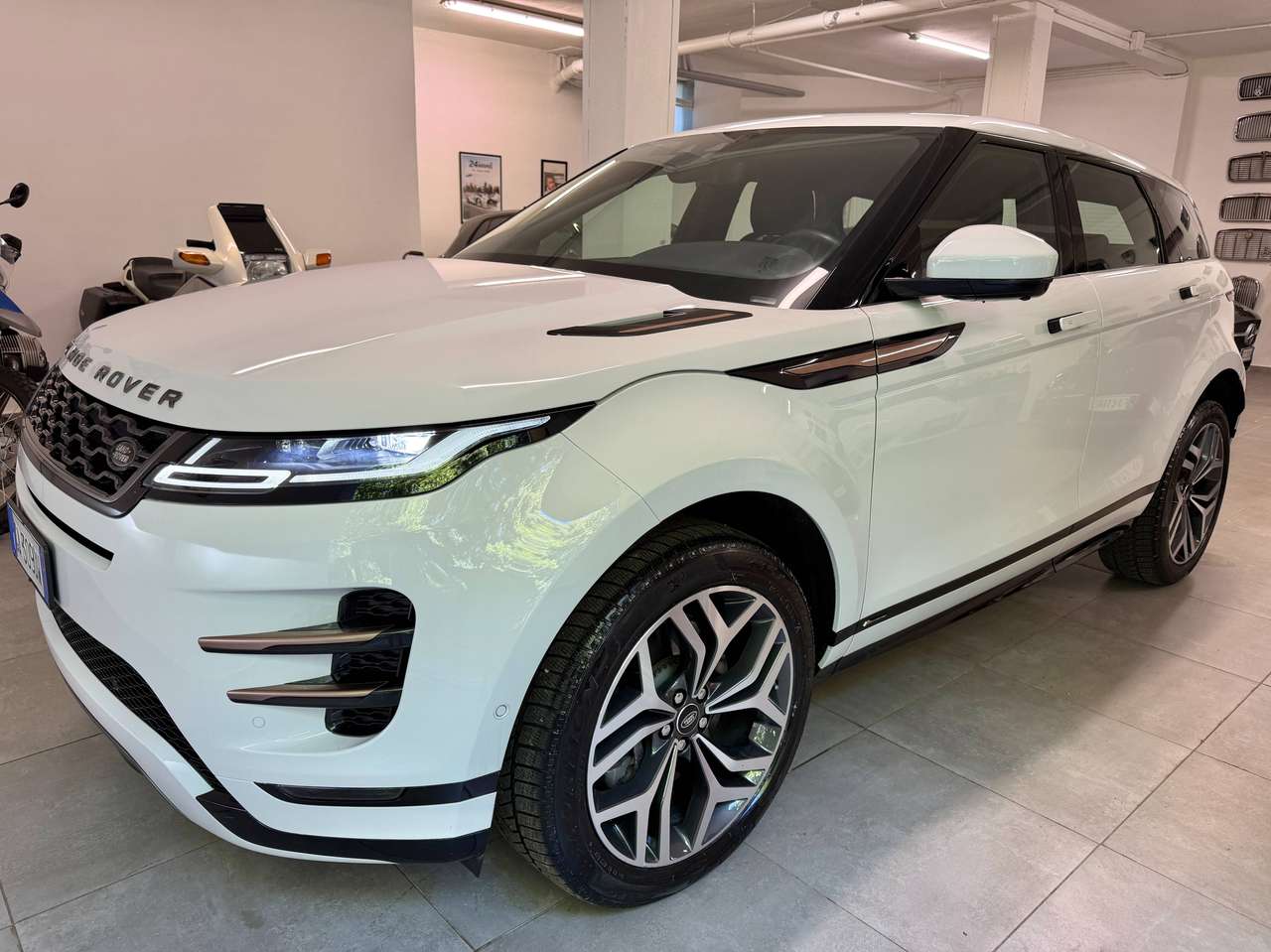 Land Rover Range Rover Evoque R-DYNAMIC HSE * IVA ESPOSTA * UNIPROP * BOOK SERVICE * 4X4