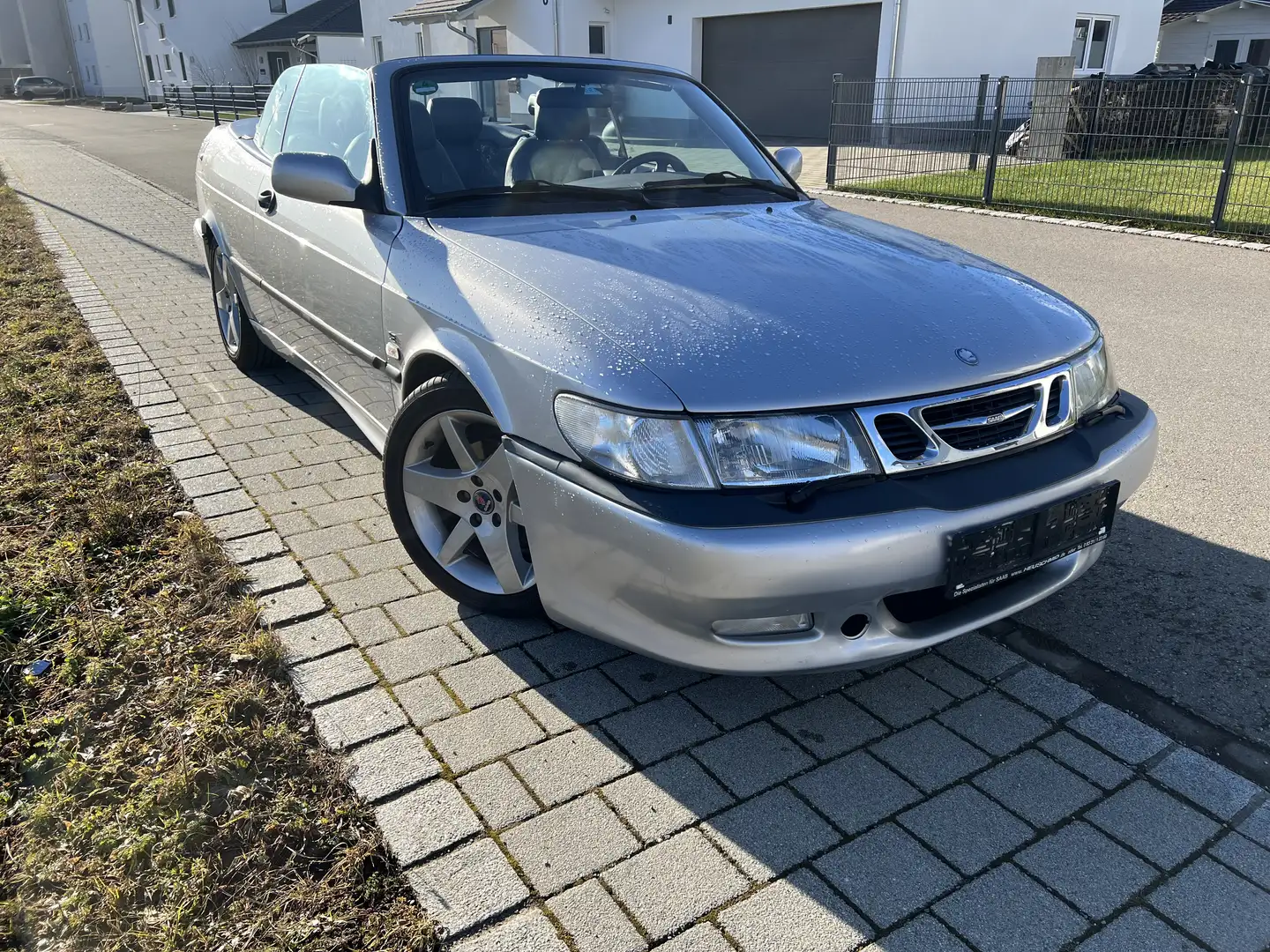 Saab 9-3 9-3 2.0i Turbo Cabrio SE Stříbrná - 2