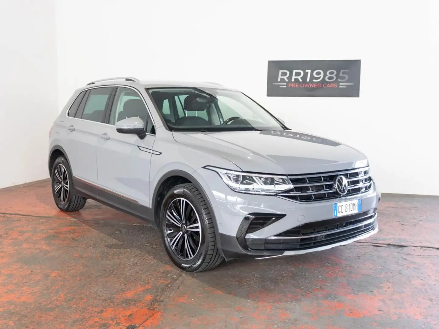 Volkswagen Tiguan 2.0 TDI 150 CV DSG Elegance Gris - 1