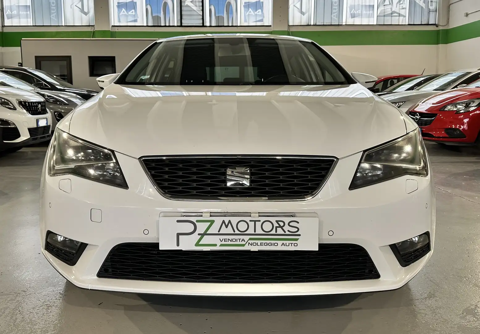 SEAT Leon Leon 1.6 tdi cr Style Bianco - 2