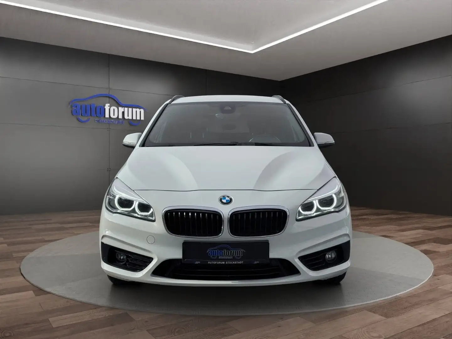 BMW 220 d Active Tourer°2Hand°Navi°AHK°Kamera°LED°SH Blanc - 2