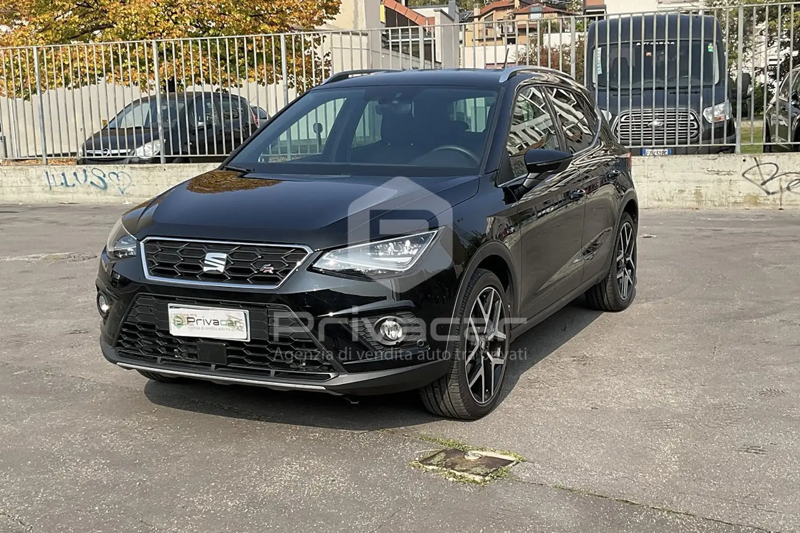 SEAT Arona Arona 1.0 EcoTSI FR Noir - 1