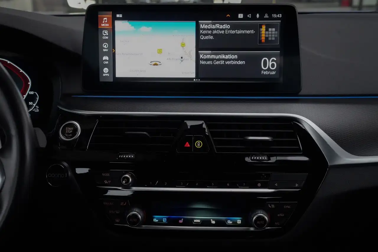 BMW 530 e M Sport *LED/Abstandstemp./SHZ/Head-UP*, миниатюра 12