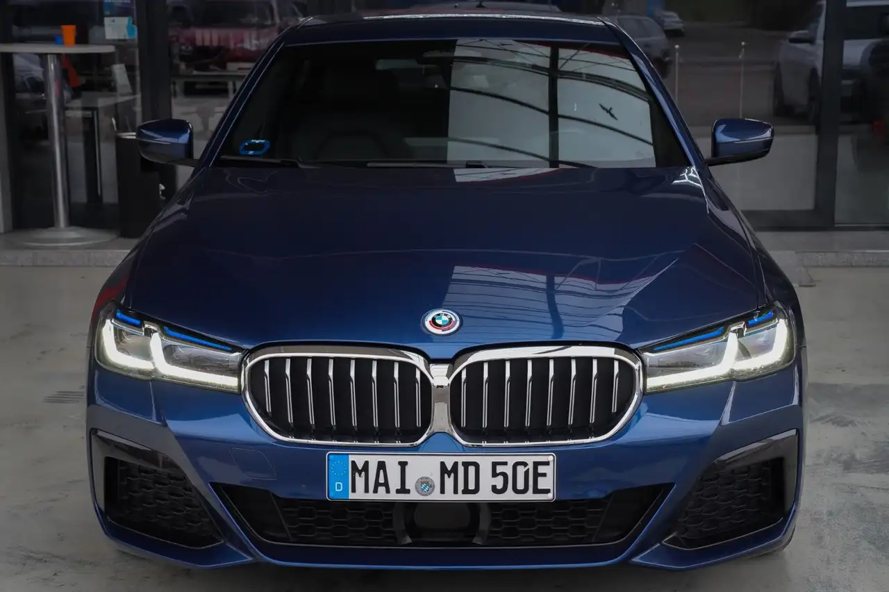 BMW 530 e M Sport *LED/Abstandstemp./SHZ/Head-UP*, миниатюра 8
