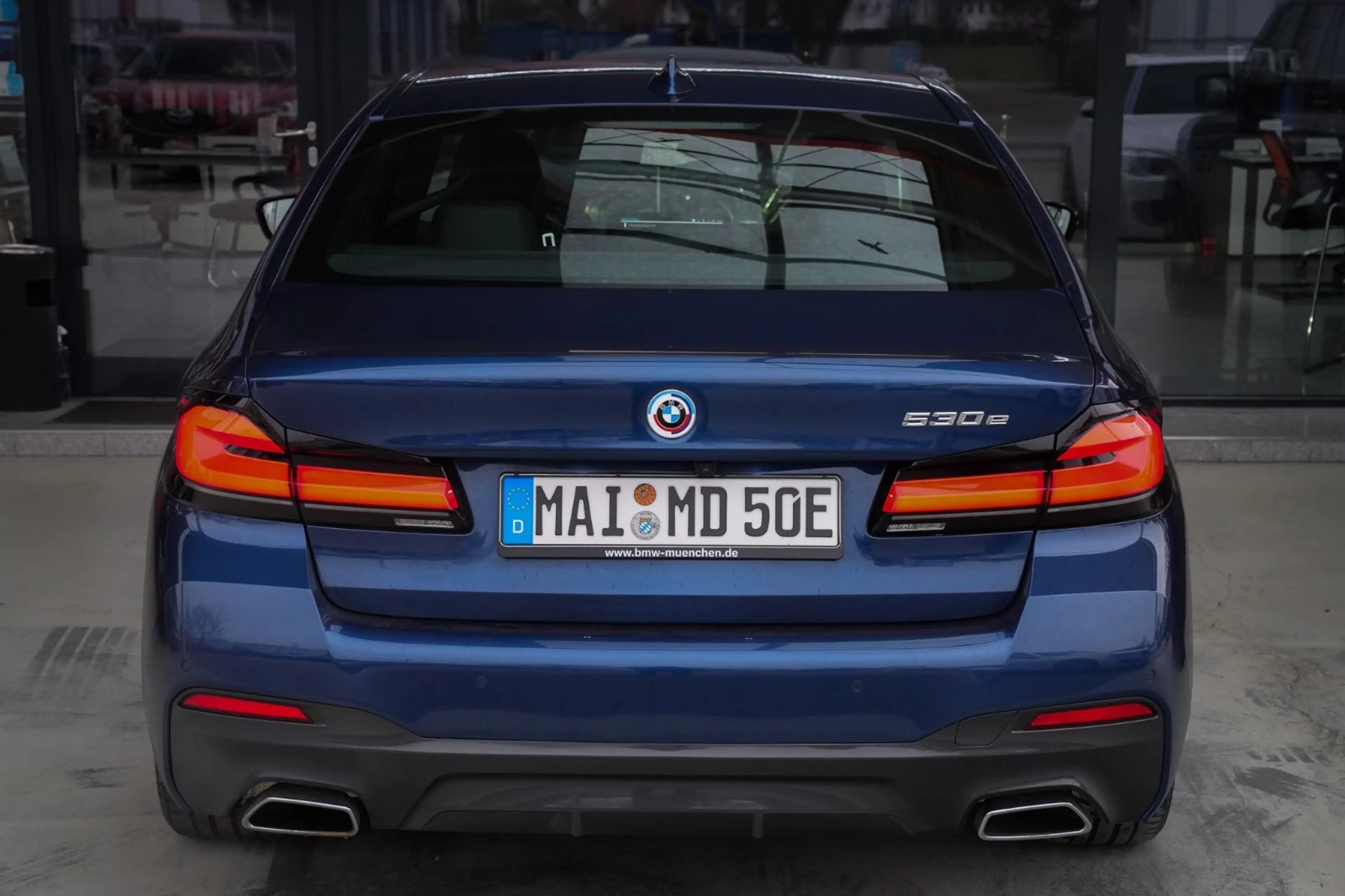 BMW 530 e M Sport *LED/Abstandstemp./SHZ/Head-UP* — photo 4