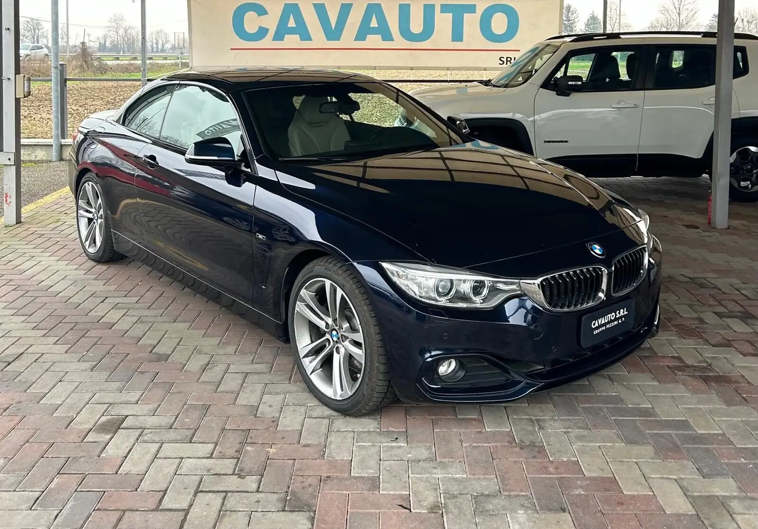BMW 425 425d Cabrio Sport Bleu - 1
