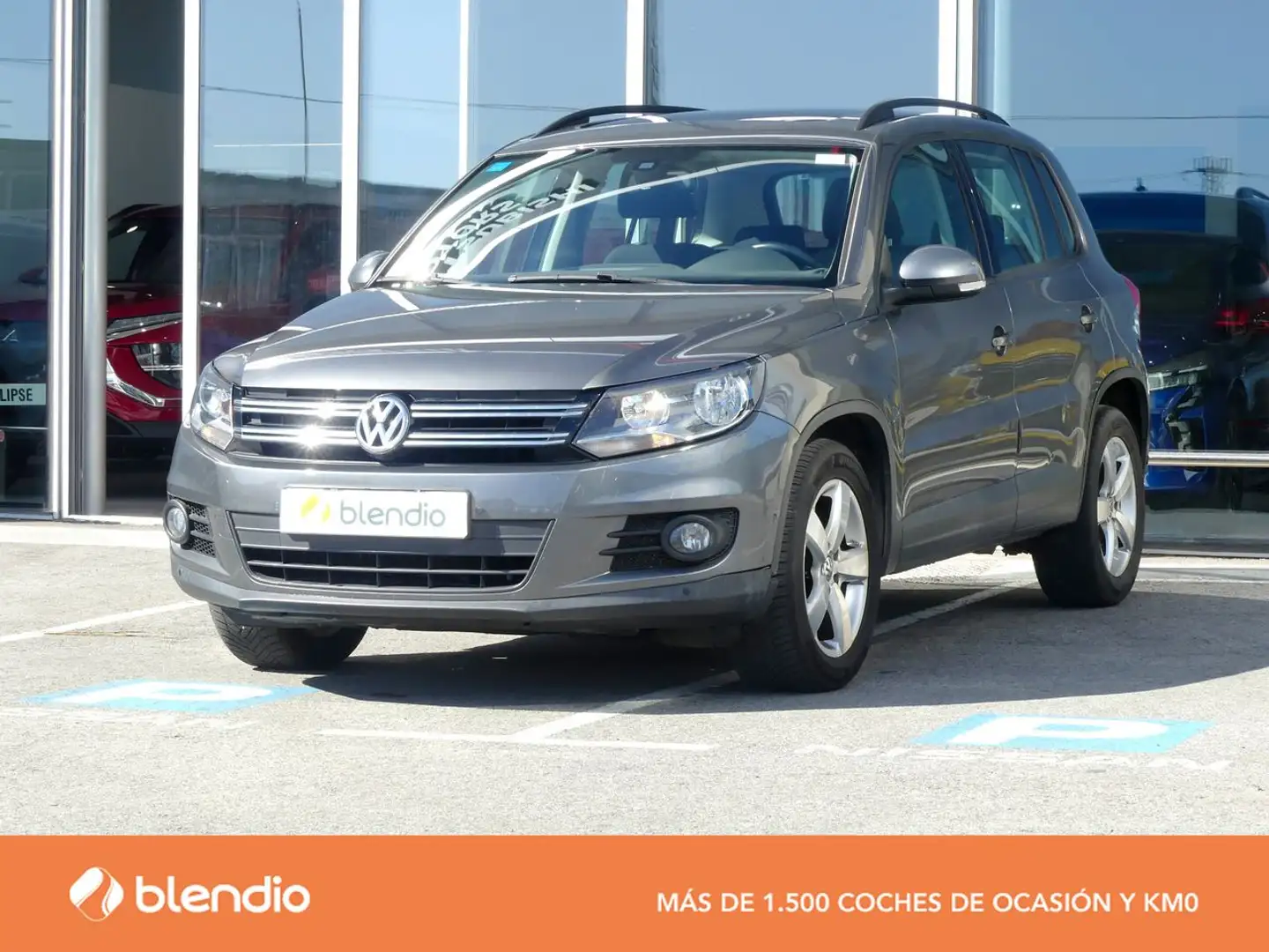Volkswagen Tiguan 2.0 TDI SCR ADVANCE BMT 150CV 5P Gris - 1