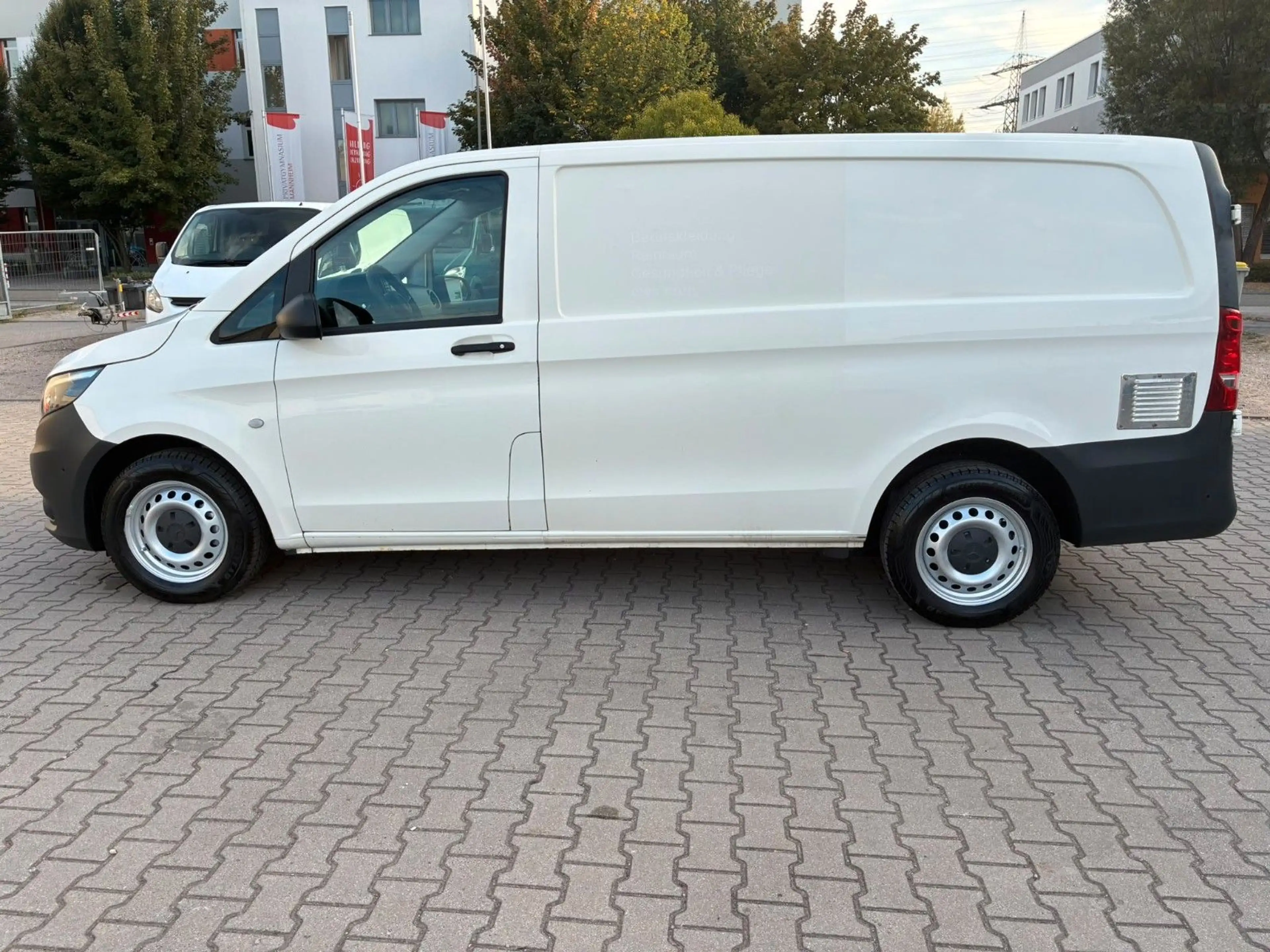 Mercedes-Benz Vito Kasten 114 CDI/BT RWD lang — photo 4