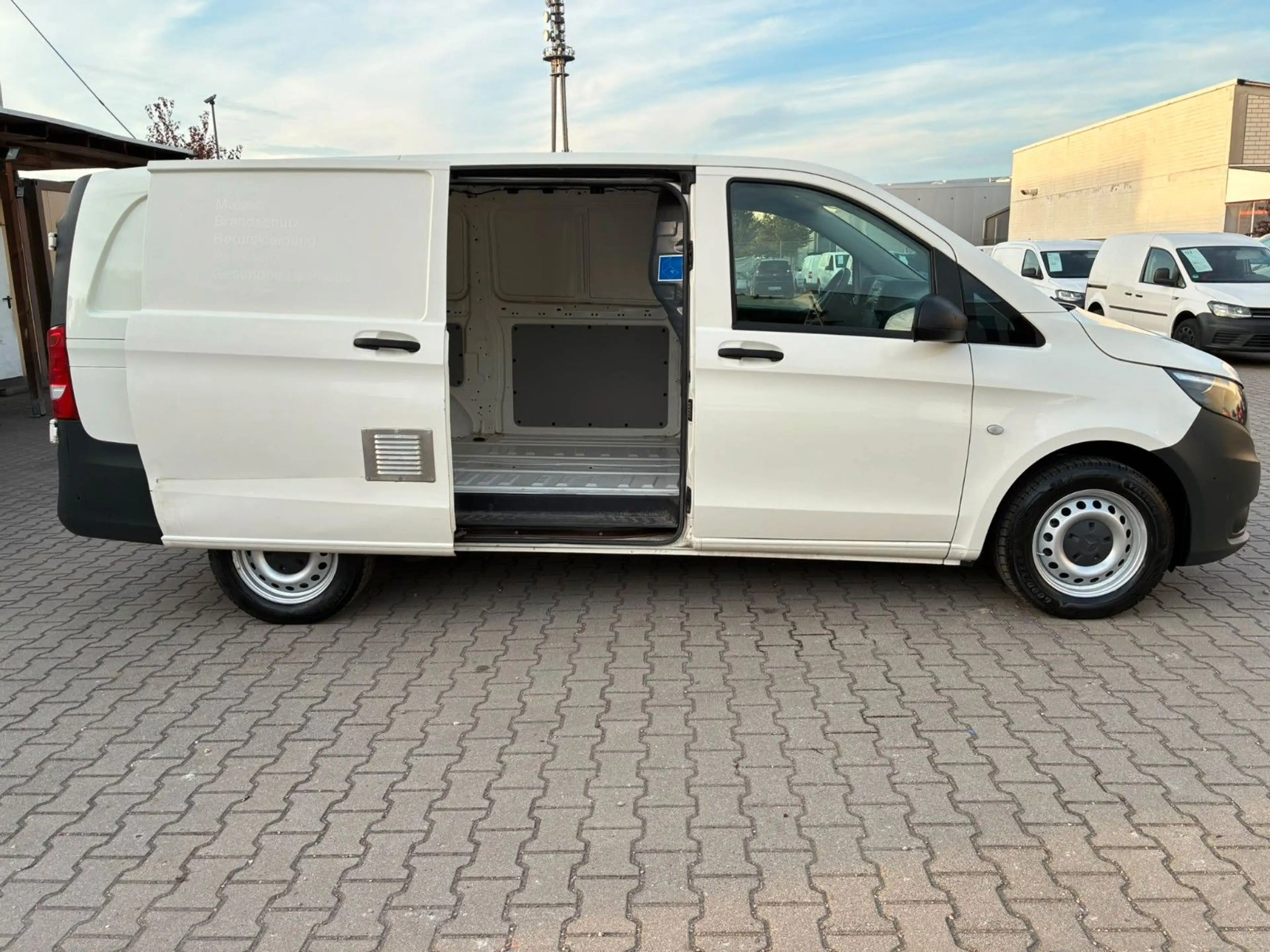 Mercedes-Benz Vito Kasten 114 CDI/BT RWD lang — photo 5