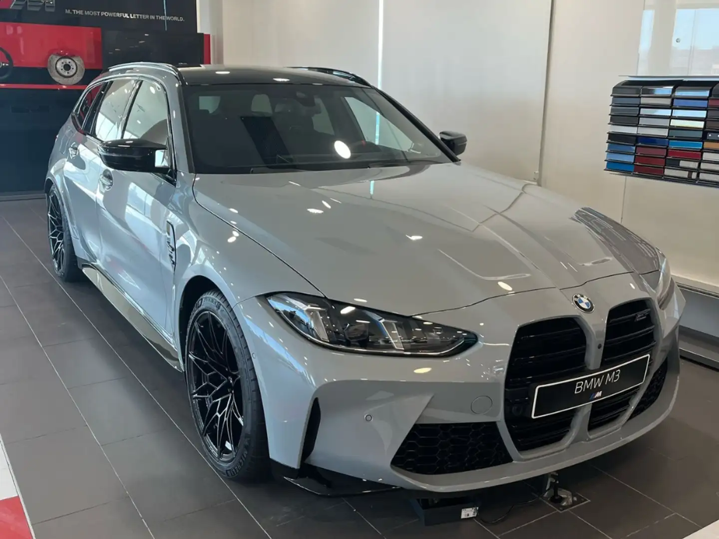 BMW M3 Competition Touring MxDrive Gris - 1