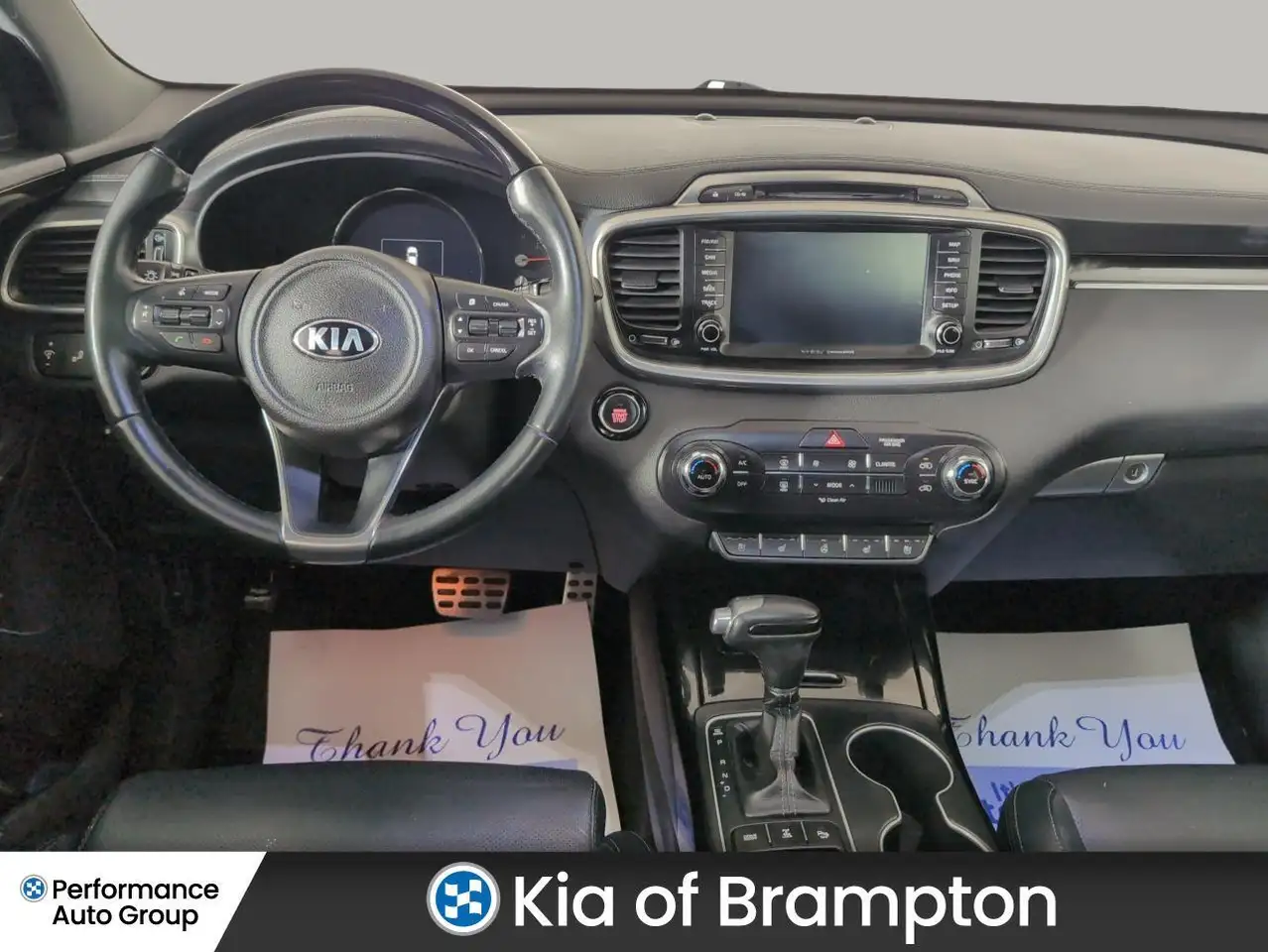 Kia Sorento снимка Kia Sorento