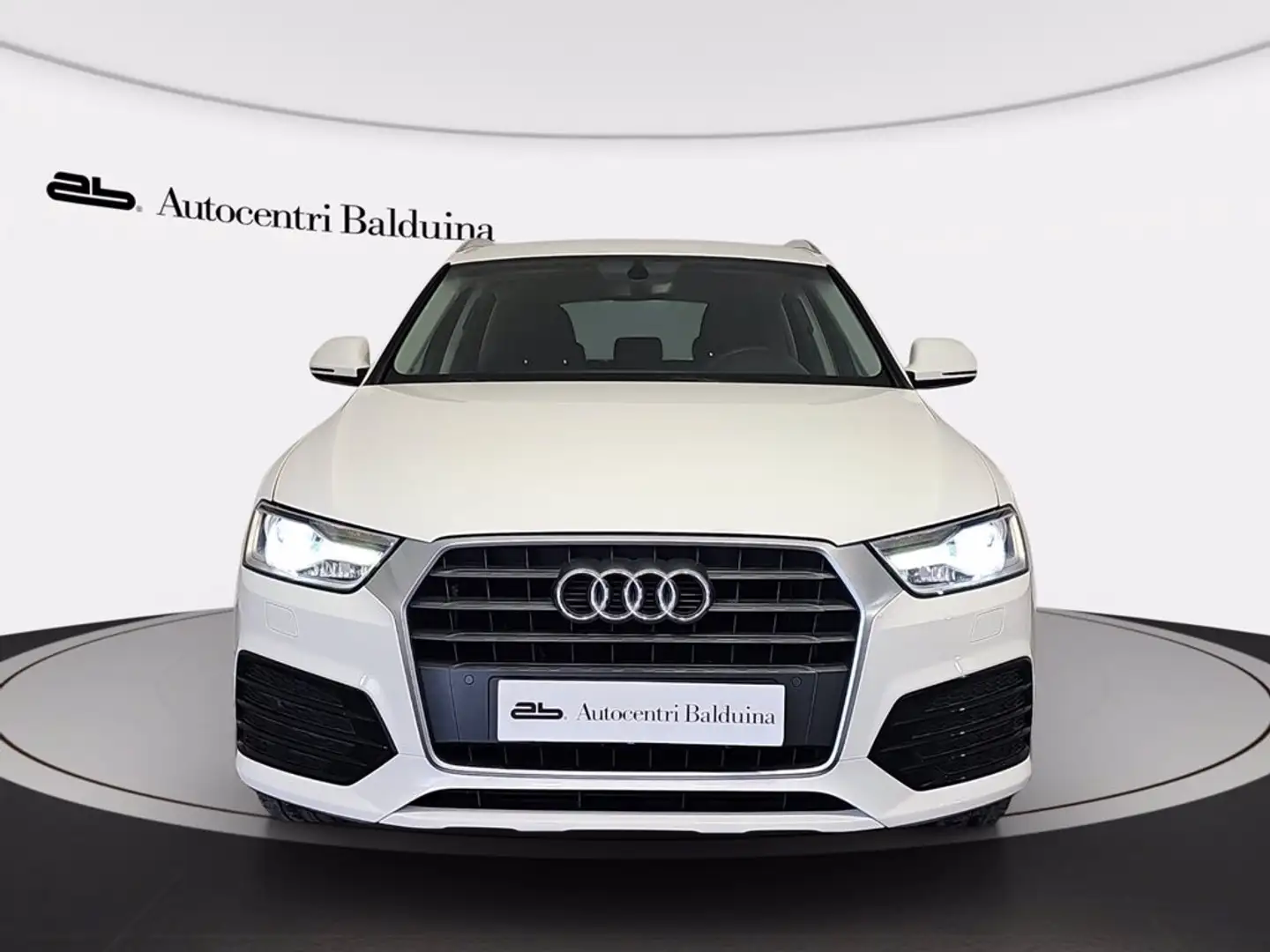 Audi Q3 2.0 tdi business 150cv s-tronic Bianco - 2