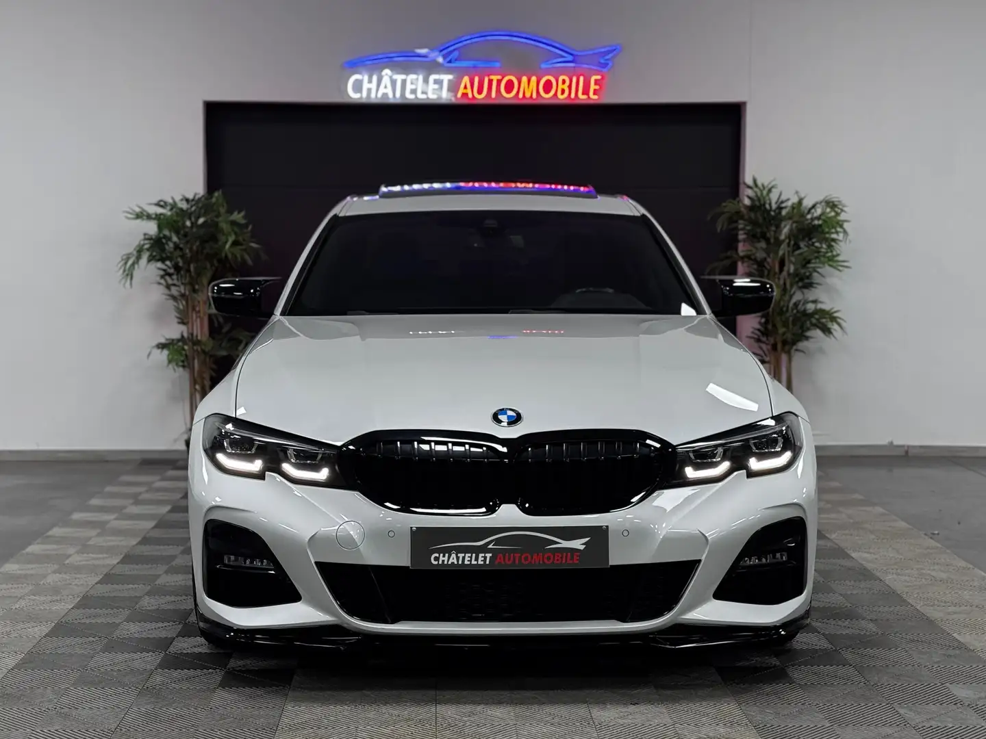 BMW 330 i PackM Led Caméra Toit ouvrant 12mois garantie Blanc - 2