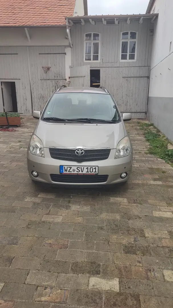 Toyota Corolla Verso 1.8 linea sol - 1