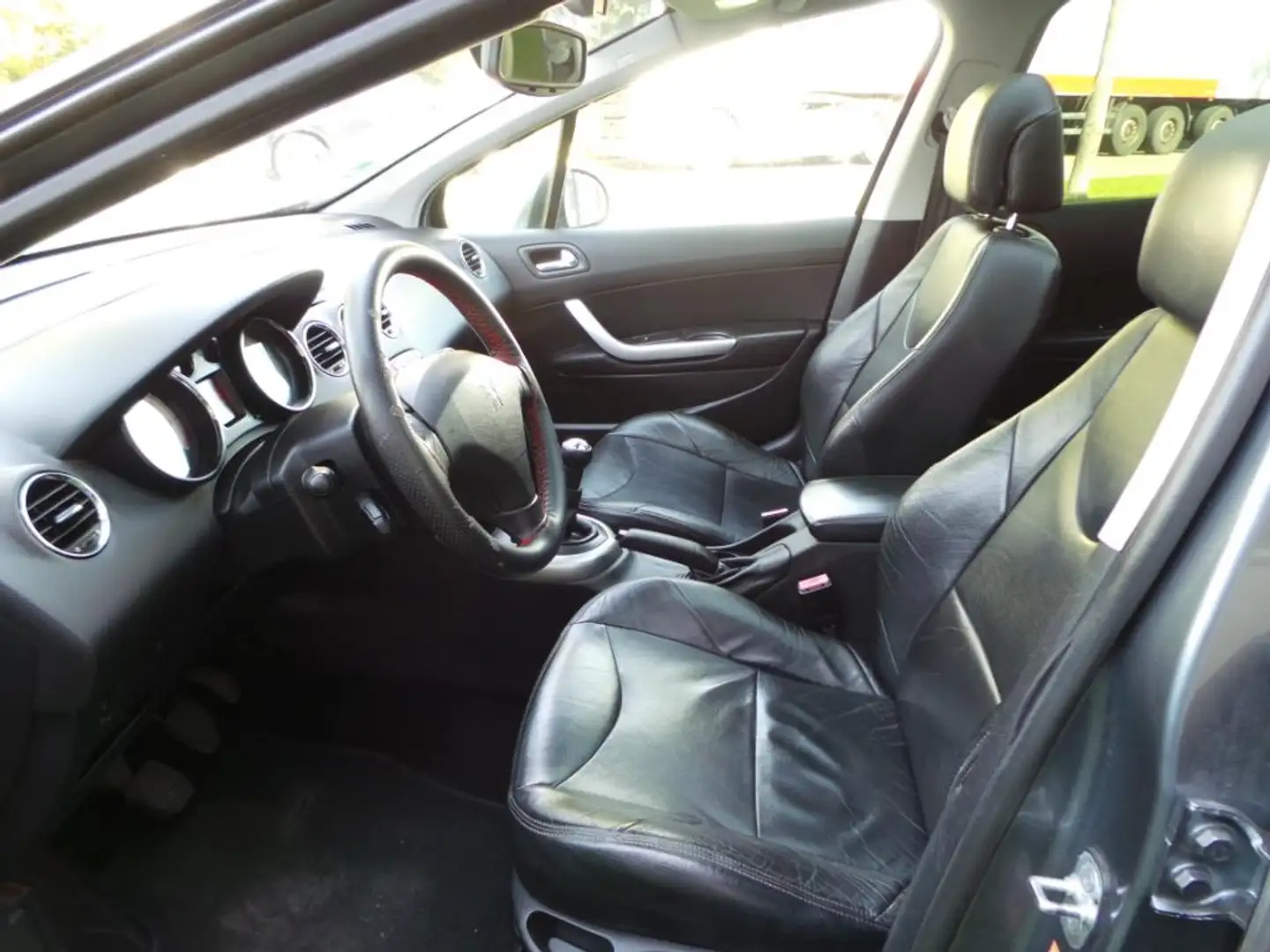 Peugeot 308 1.6 VTi XT ( INRUIL MOGELIJK ) Grijs - 2