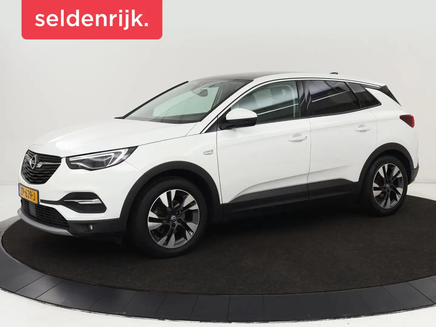 Opel Grandland X 1.2 Turbo Business Executive | Panoramadak | Stoel Wit - 1