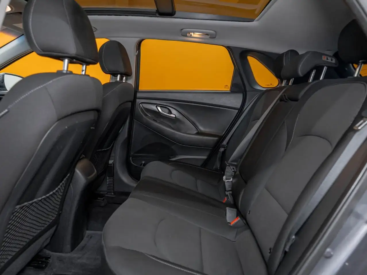 Hyundai ELANTRA photo Hyundai ELANTRA