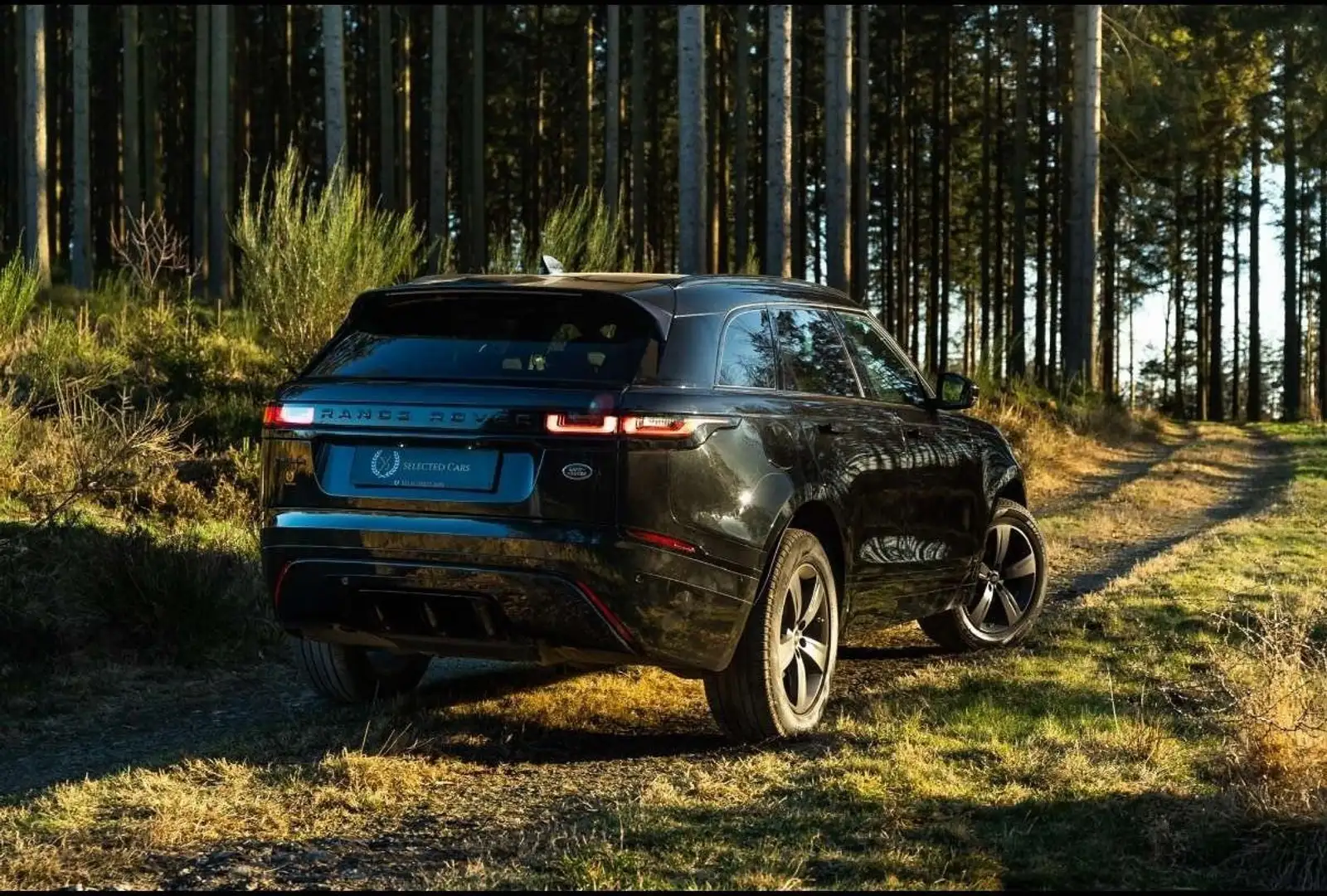 Land Rover Range Rover Velar 2.0L P250 BVA R-Dynamic HSE Noir - 1