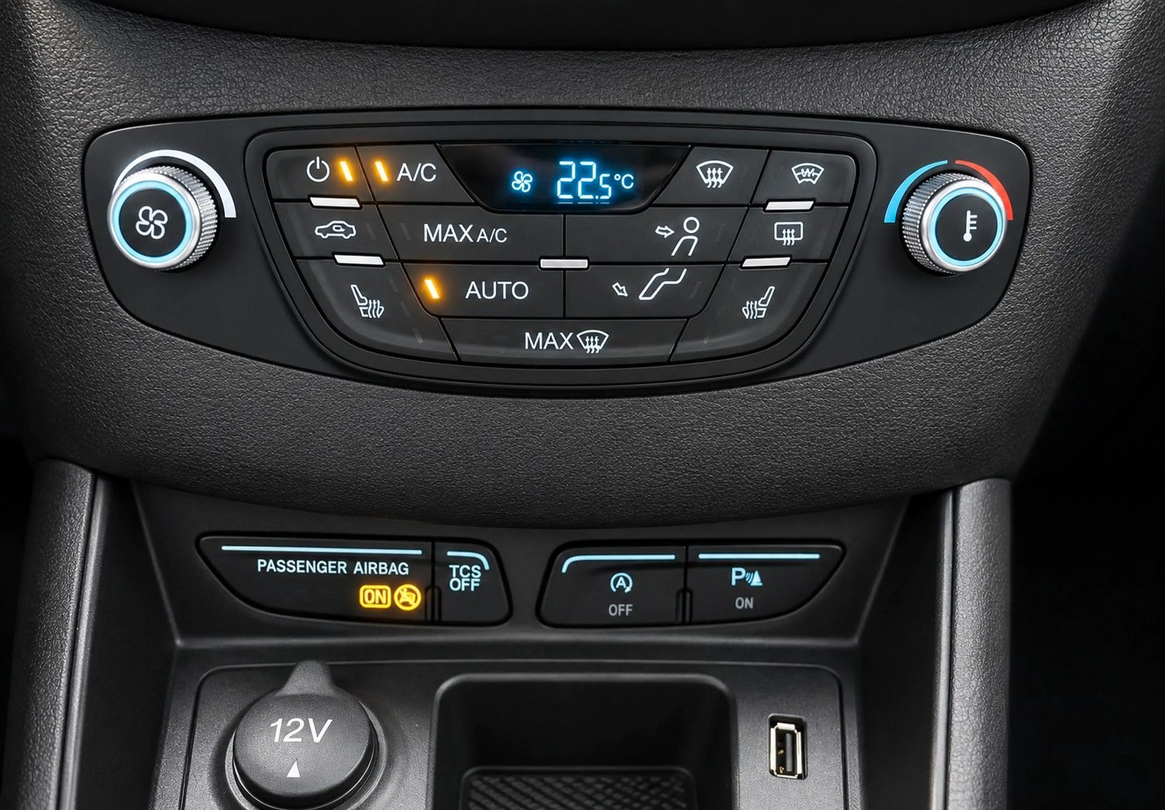 Ford Tourneo Courier NAVI, SITZHEIZUNG, PARKPILOT, BC — photo 10