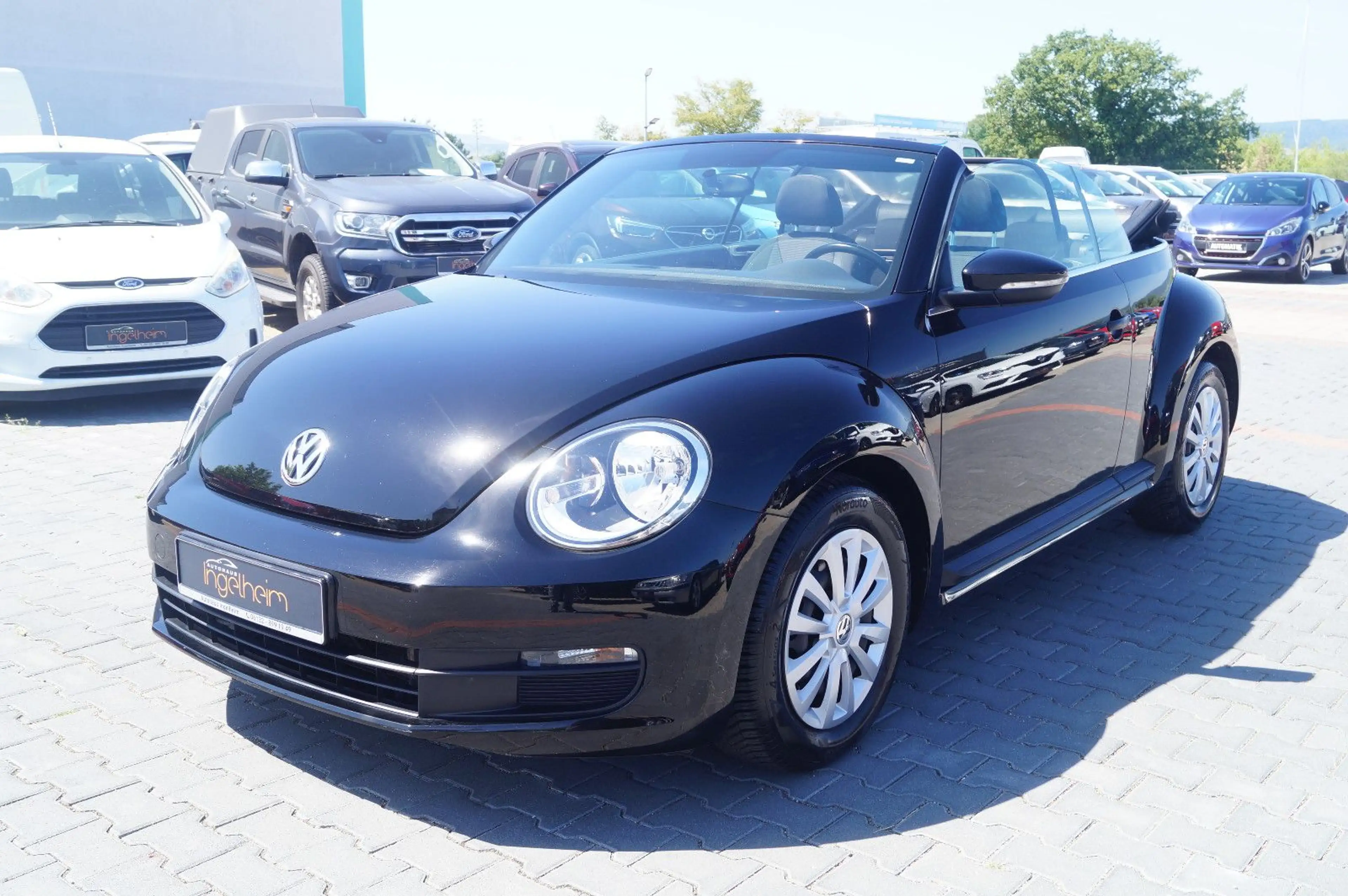 Volkswagen Beetle Cabriolet Basis BMT Klimaaut SHZ PDC Temp — photo 3