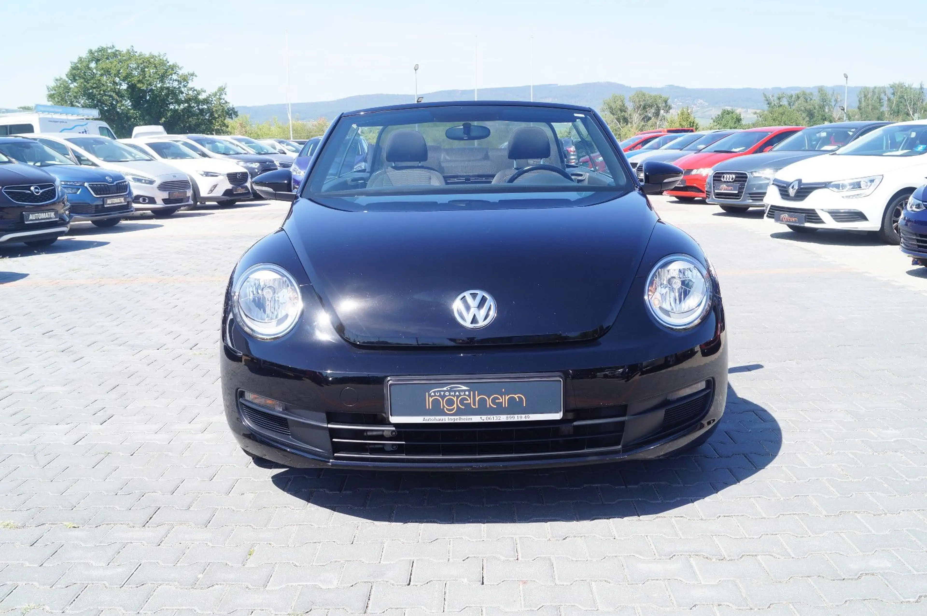 Volkswagen Beetle Cabriolet Basis BMT Klimaaut SHZ PDC Temp — photo 4