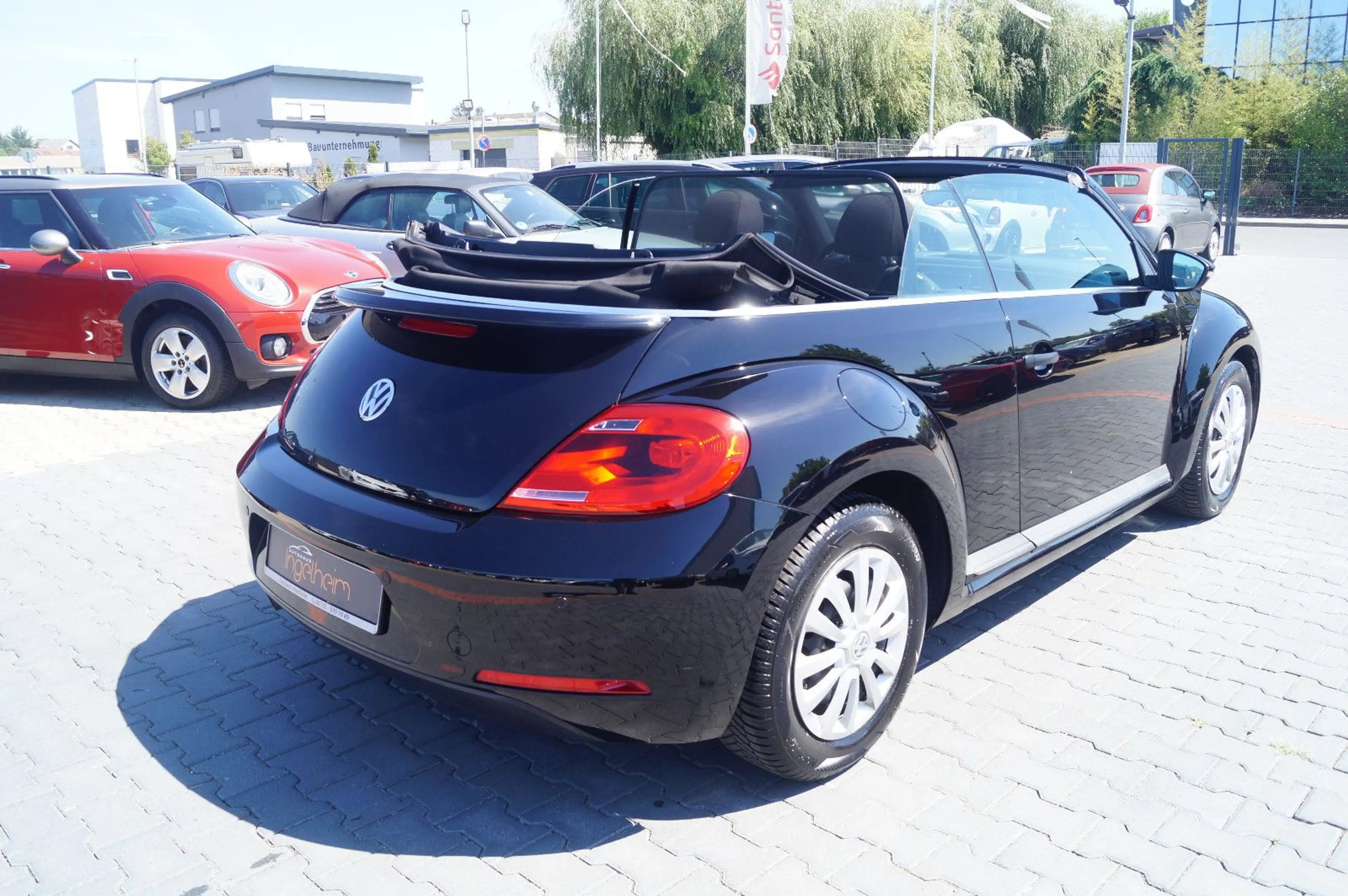 Volkswagen Beetle Cabriolet Basis BMT Klimaaut SHZ PDC Temp — photo 8