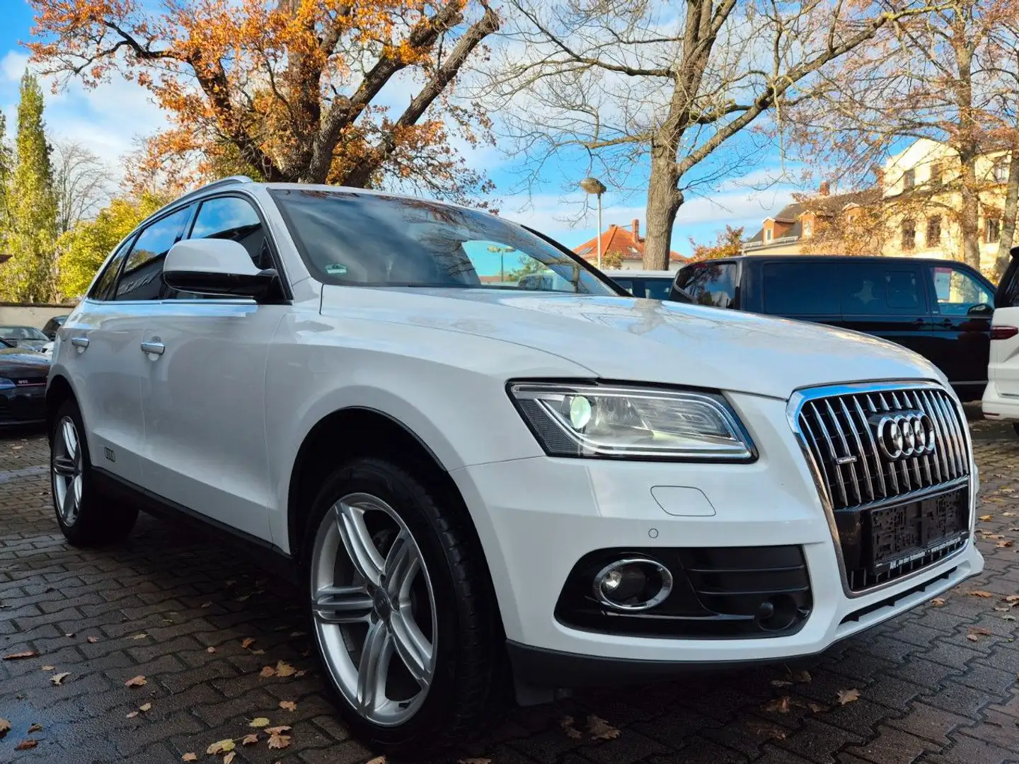 Audi Q5 2.0 TFSI,quattro,Navi,Bi Xen,Standhzg Weiß - 1
