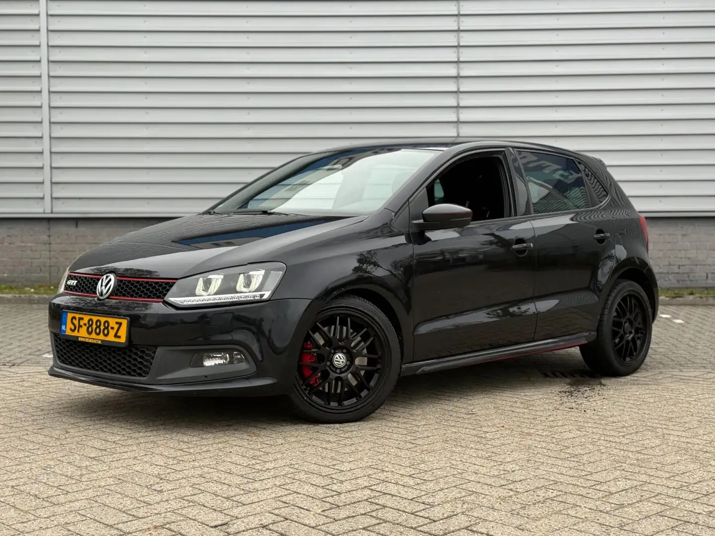Volkswagen Polo GTI 1.4 TSI (INRUILKOOPJE) Zwart - 1