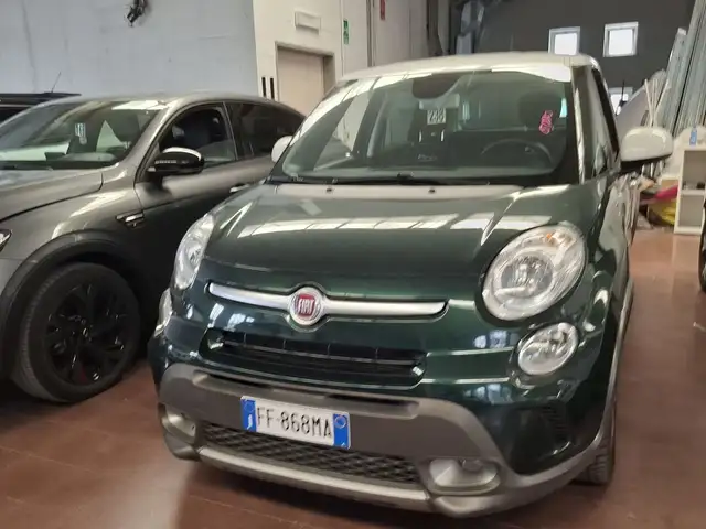 Fiat 500L view 6