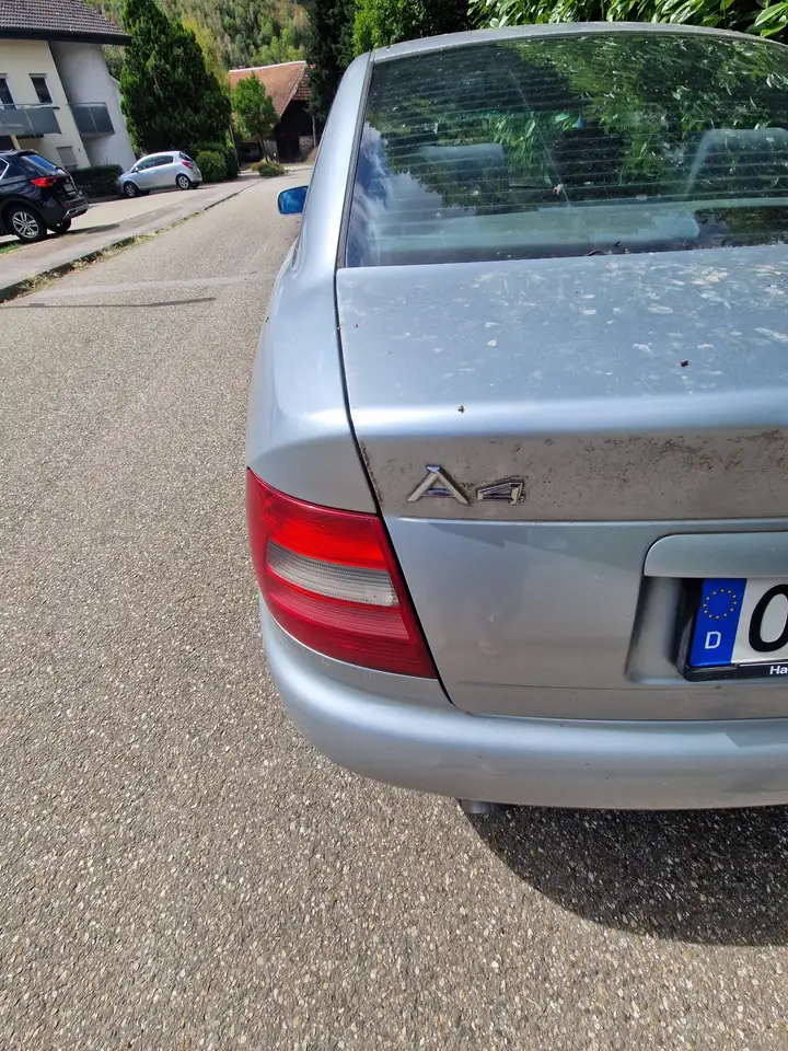 Audi A4 1.8, foto 3