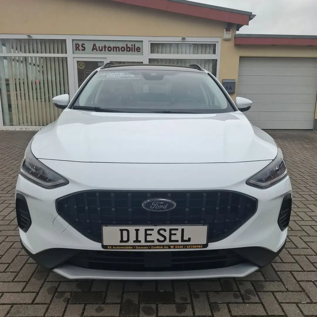 Ford Focus Active X ACC+Head-Up+AHK+Panoramadach Blanc - 1