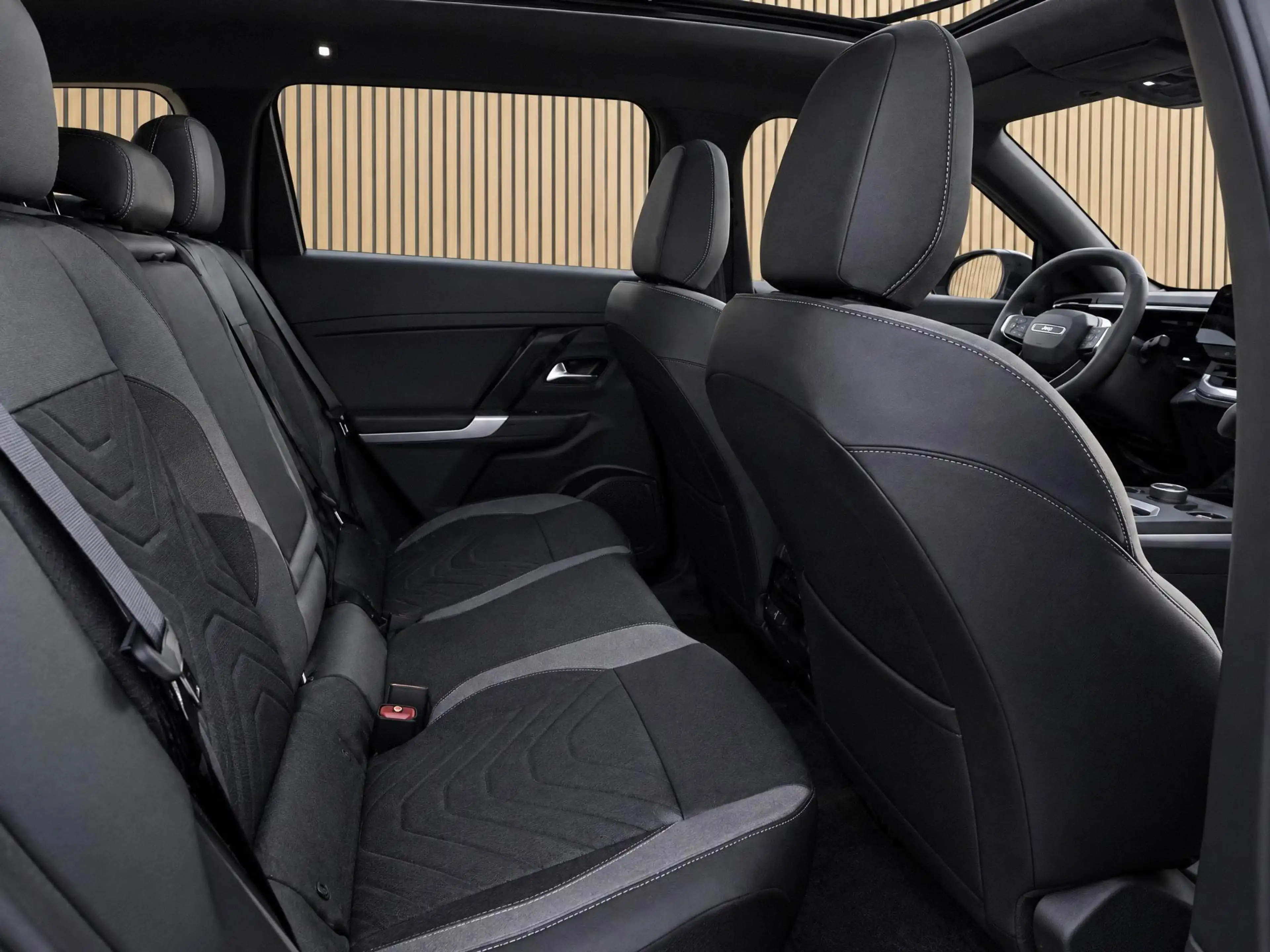 Jeep Compass First Edition 74 kWh | Navi / Panoramadak / Camera — photo 8