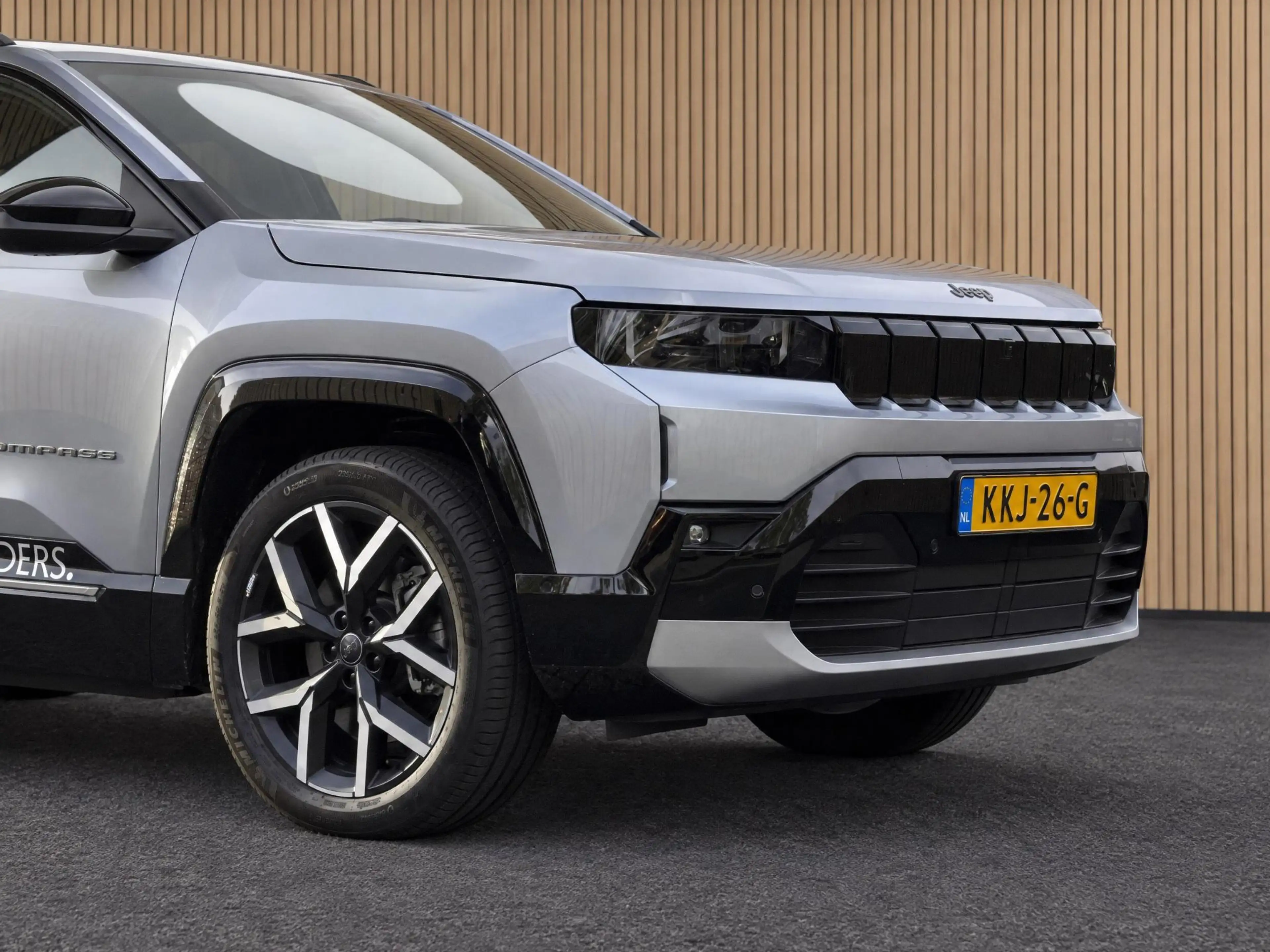 Jeep Compass First Edition 74 kWh | Navi / Panoramadak / Camera — photo 9