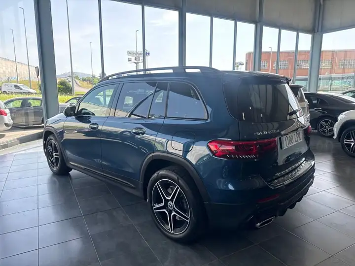 Mercedes-Benz GLB 2021, foto 9