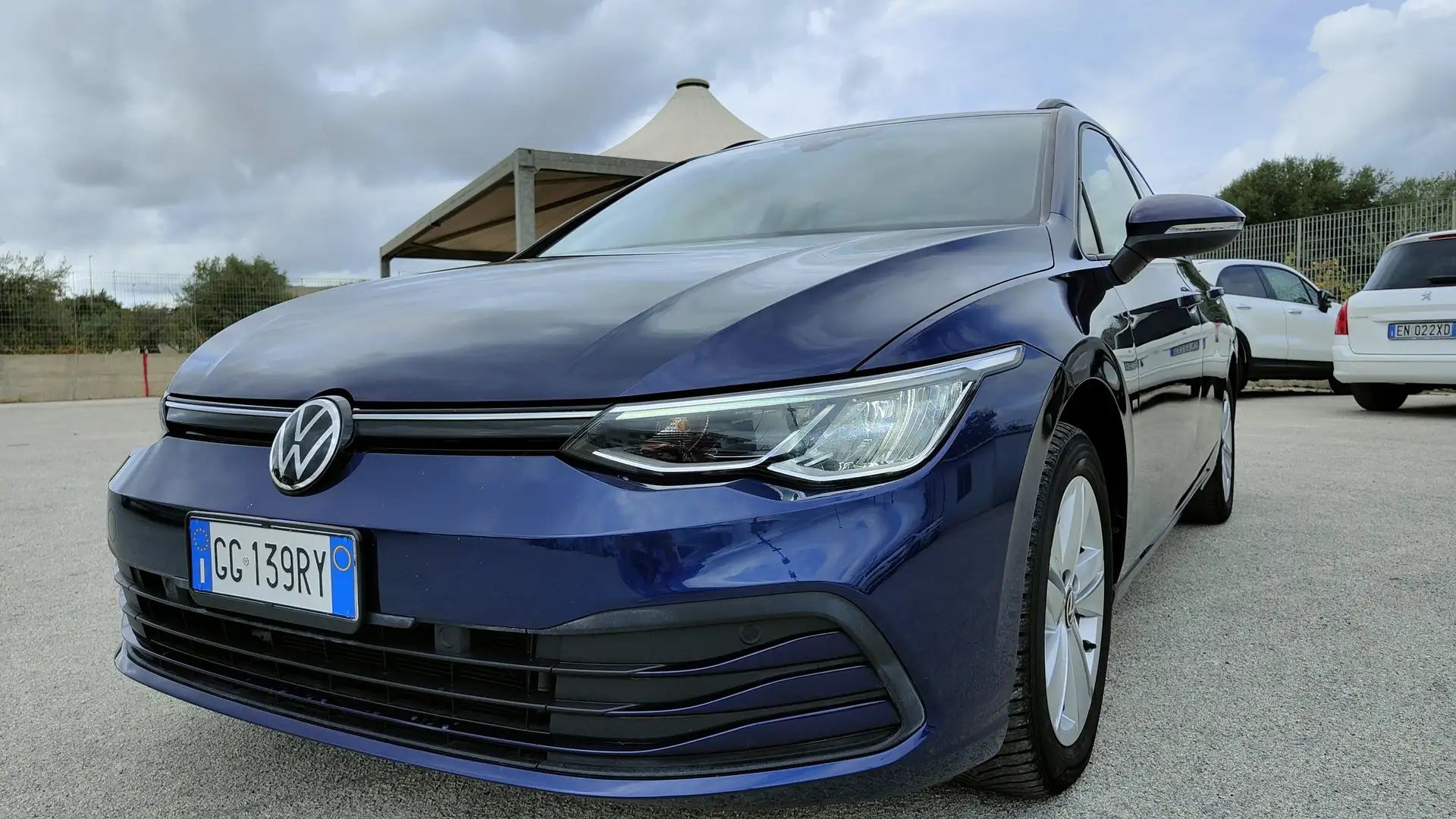 Volkswagen Golf Variant Golf VIII 2020 Variant 2.0 tdi Life 150cv dsg Blu/Azzurro - 1