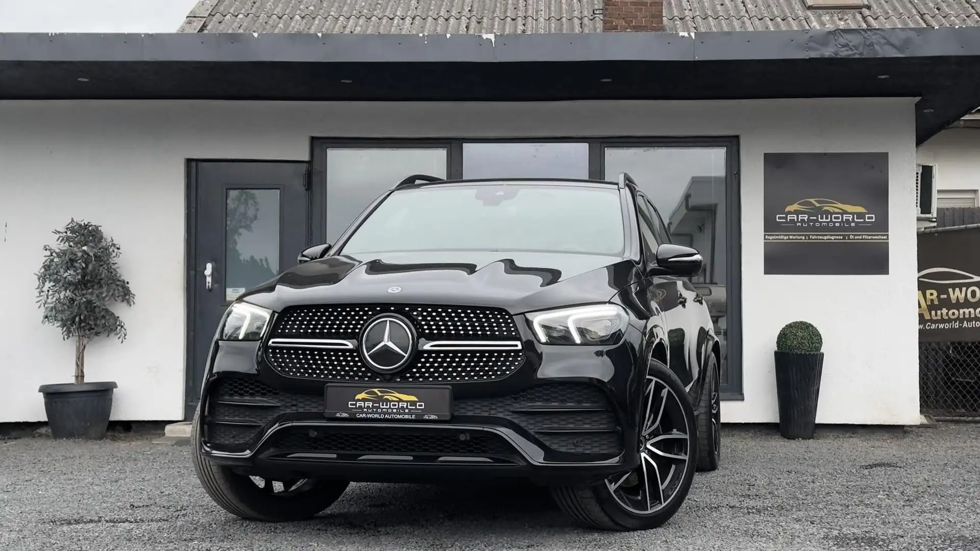 Mercedes-Benz GLE 400 d 4Matic AMG Line Pano Schwarz - 1