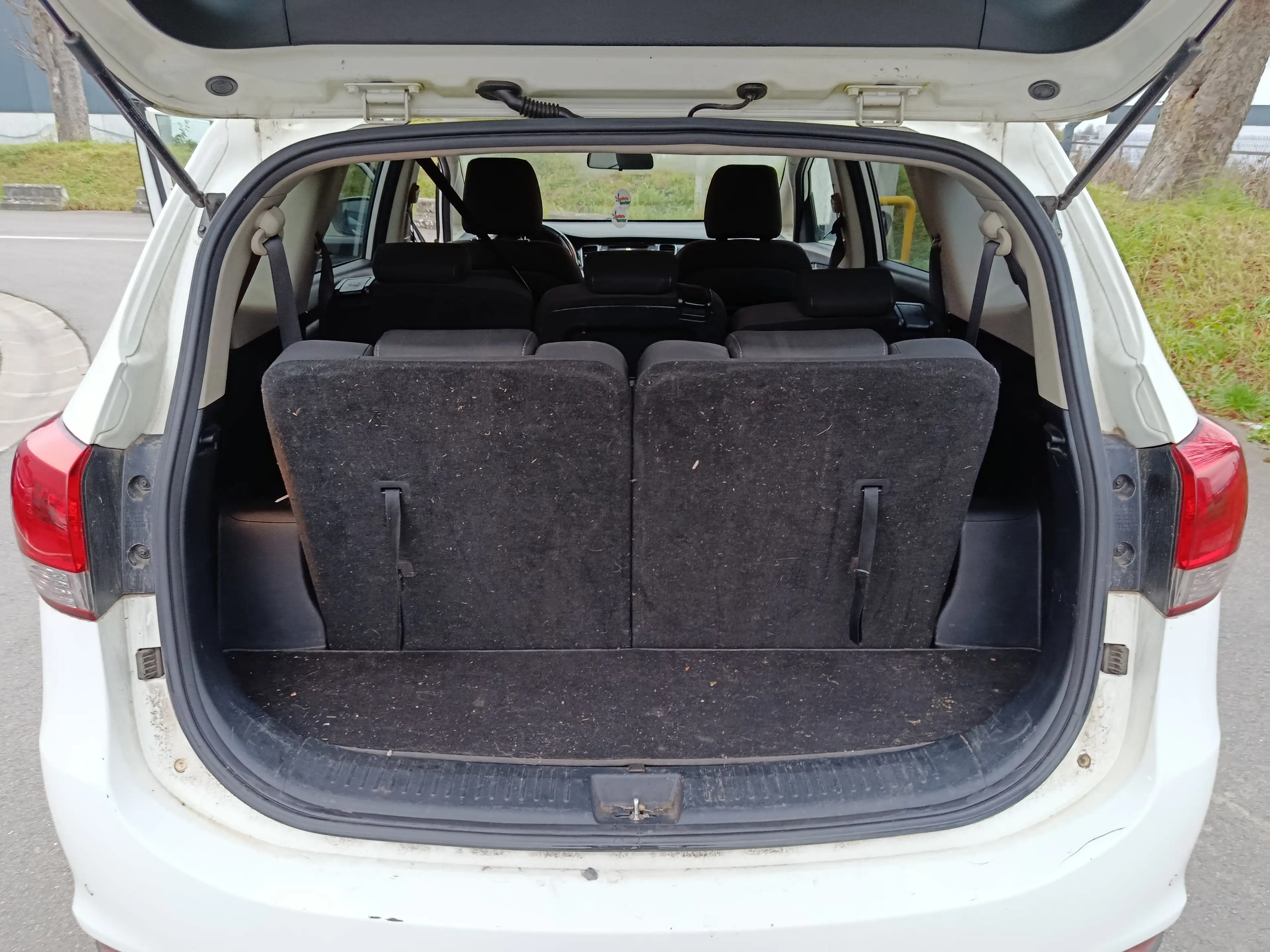 Kia Carens Carens 1.6i Problème de boîte de vitesses — photo 11