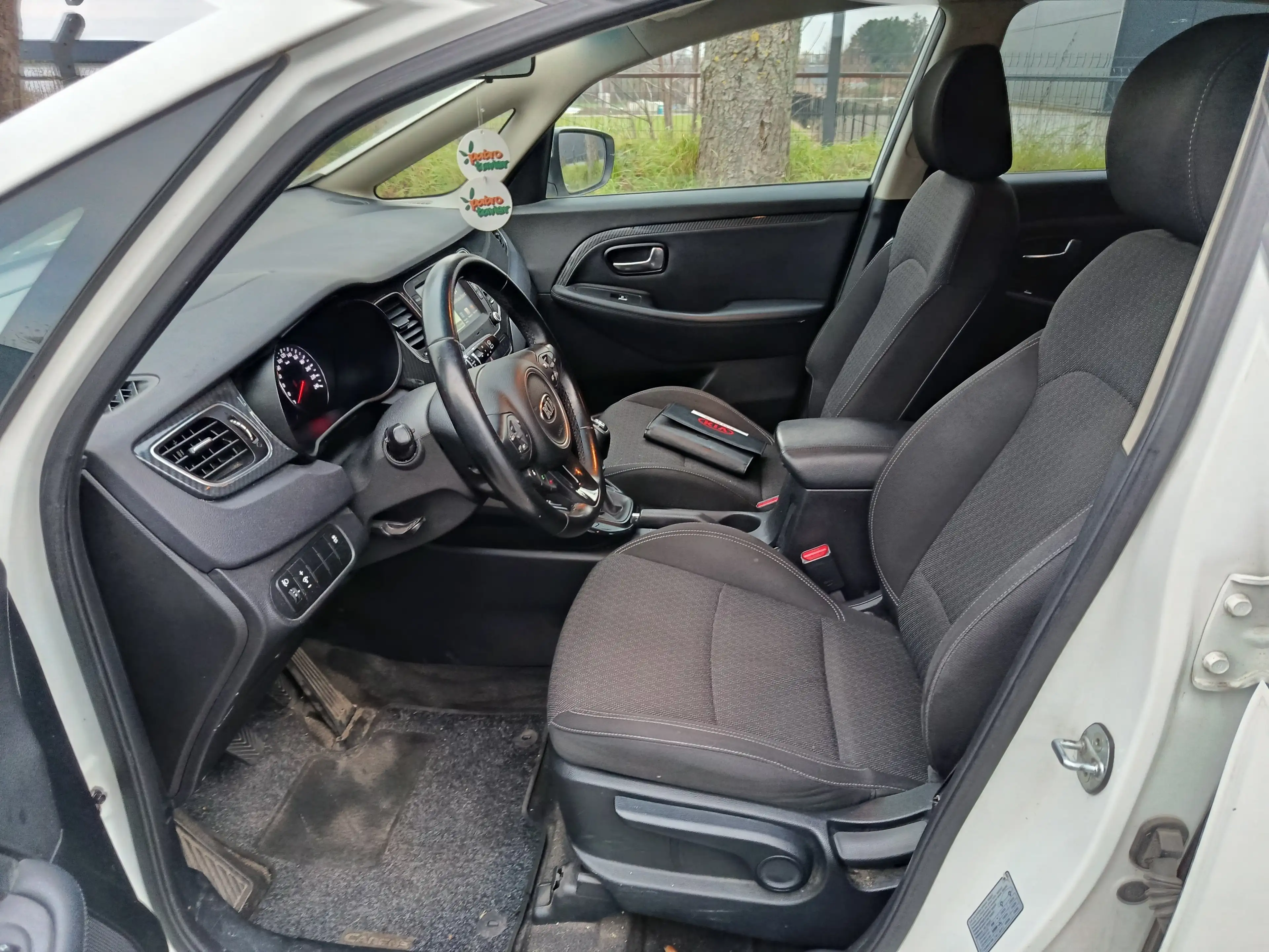 Kia Carens Carens 1.6i Problème de boîte de vitesses — photo 8