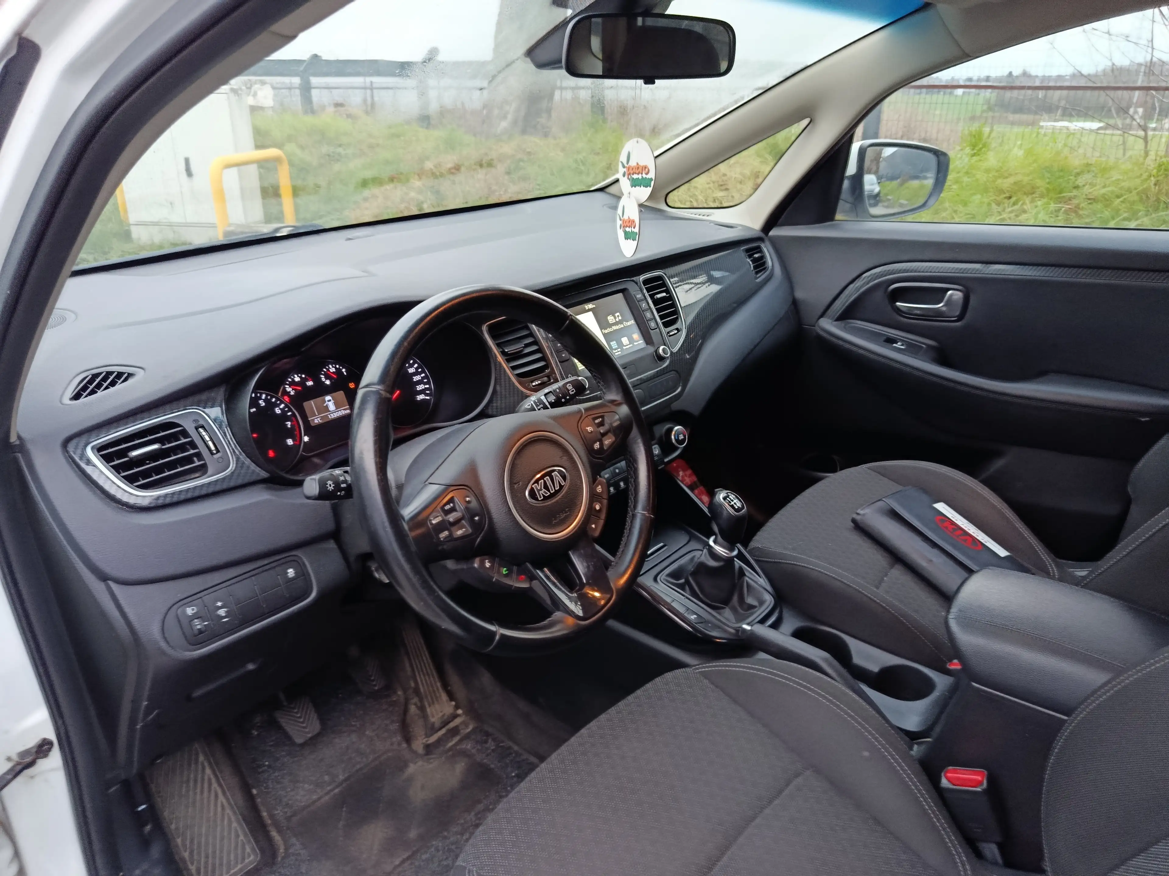 Kia Carens Carens 1.6i Problème de boîte de vitesses — photo 7