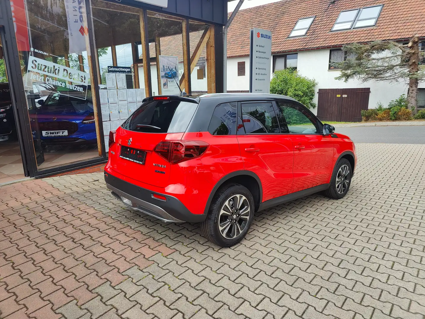 Suzuki Vitara 1.5 Dualjet Hybrid Allgrip AGS Comfort+ Rouge - 2