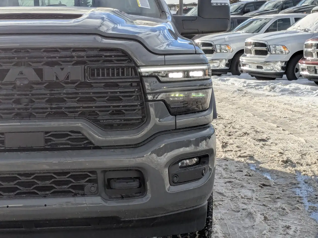 RAM 2500 снимка RAM 2500
