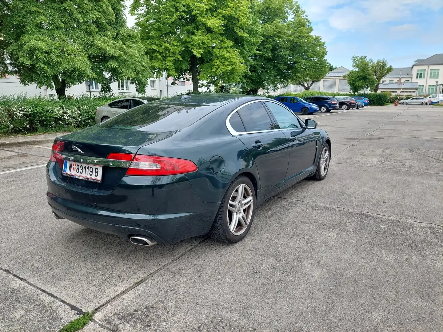 Jaguar XF 3,0 Diesel Luxury Grün - 2