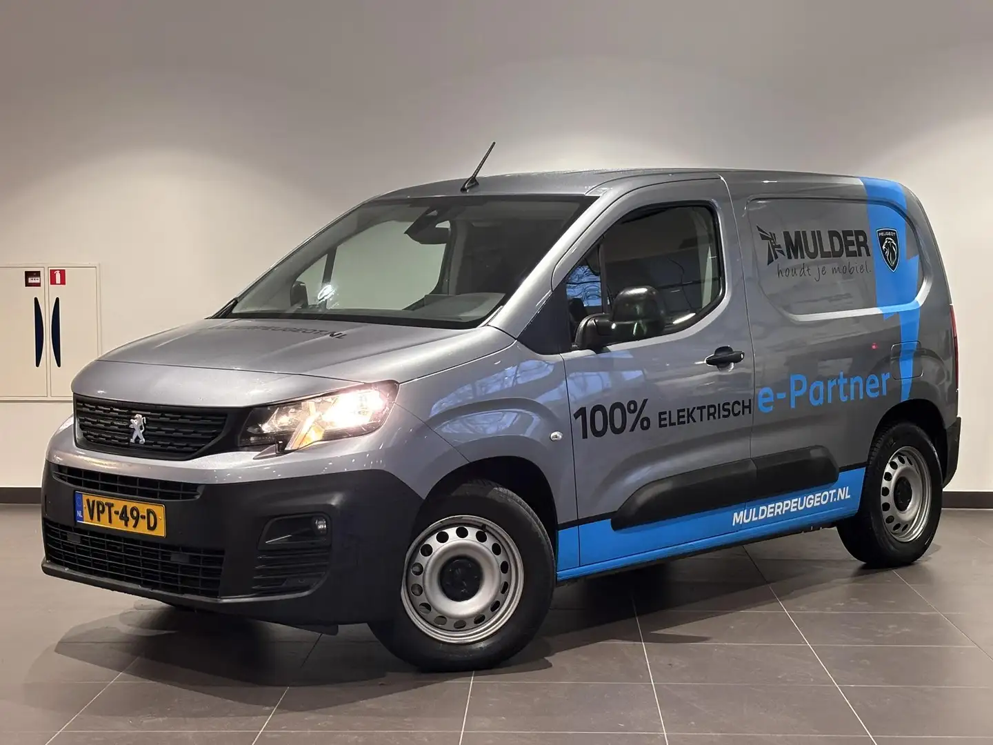 Peugeot Partner e-Partner GB L1 Premium 50kWh 136pk AUTOMAAT | 3-Z Grijs - 2