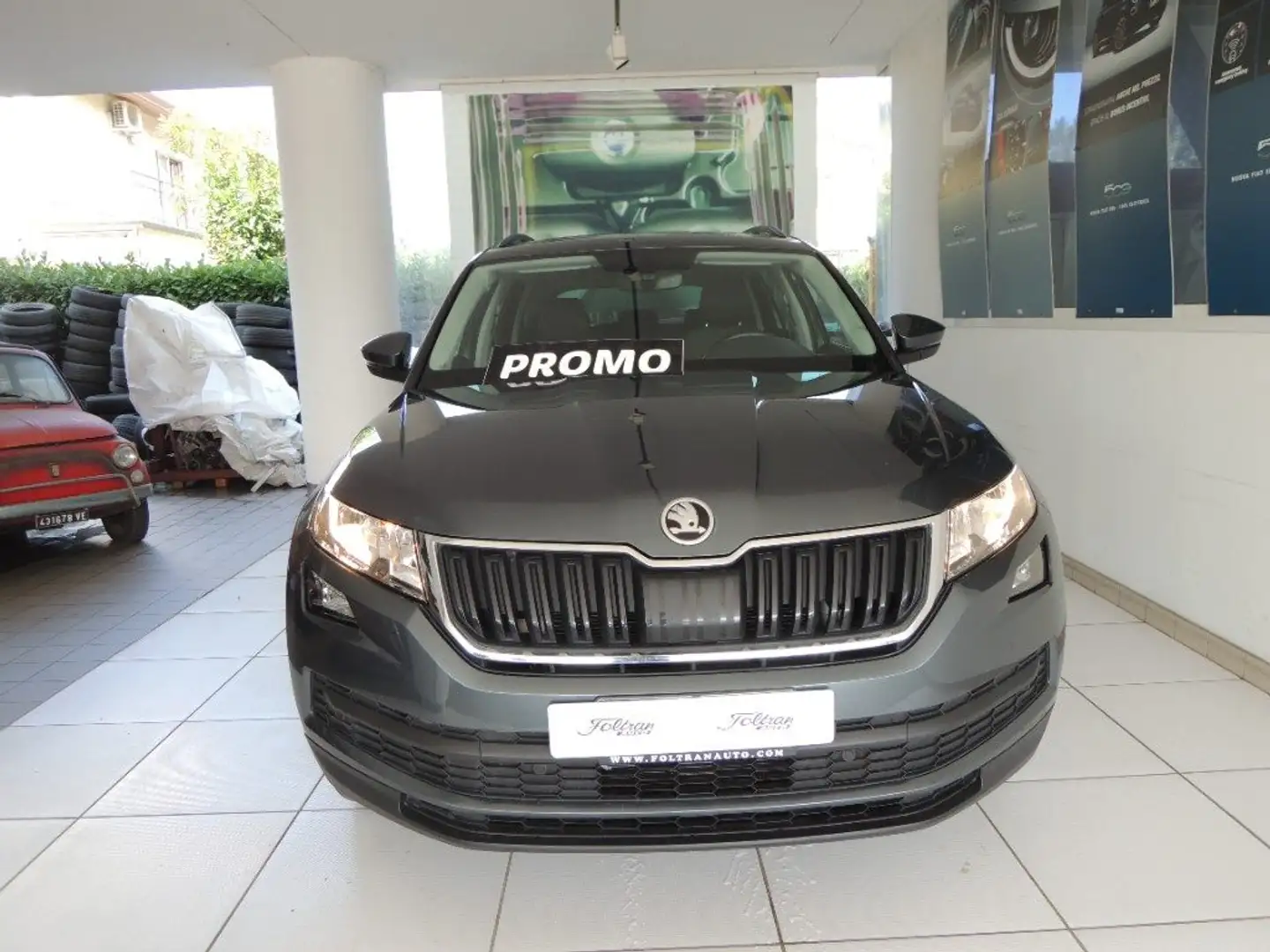Skoda Kodiaq 2.0 TDI EVO SCR DSG Executive Gris - 2