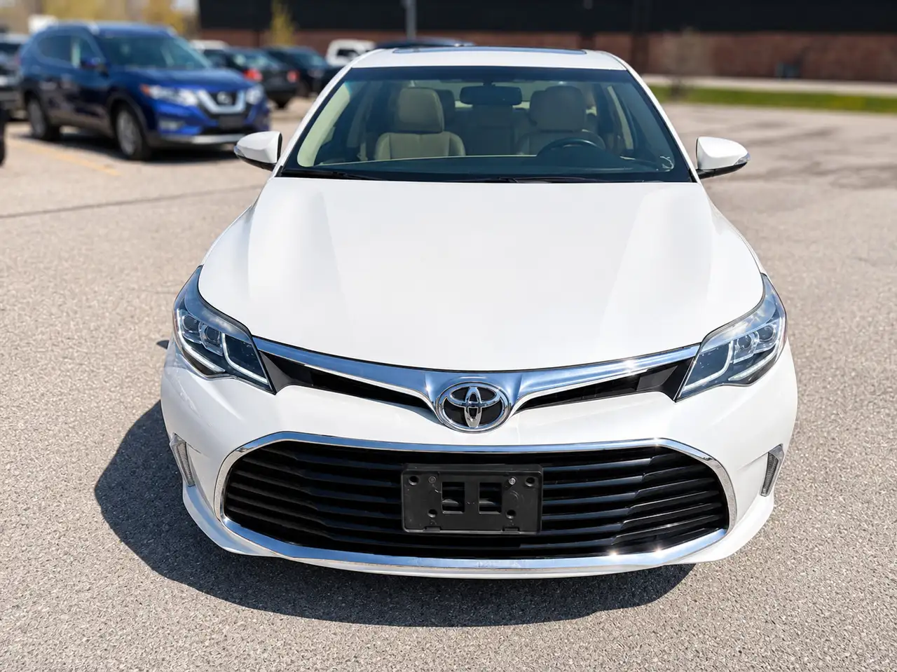 Toyota Avalon снимка Toyota Avalon