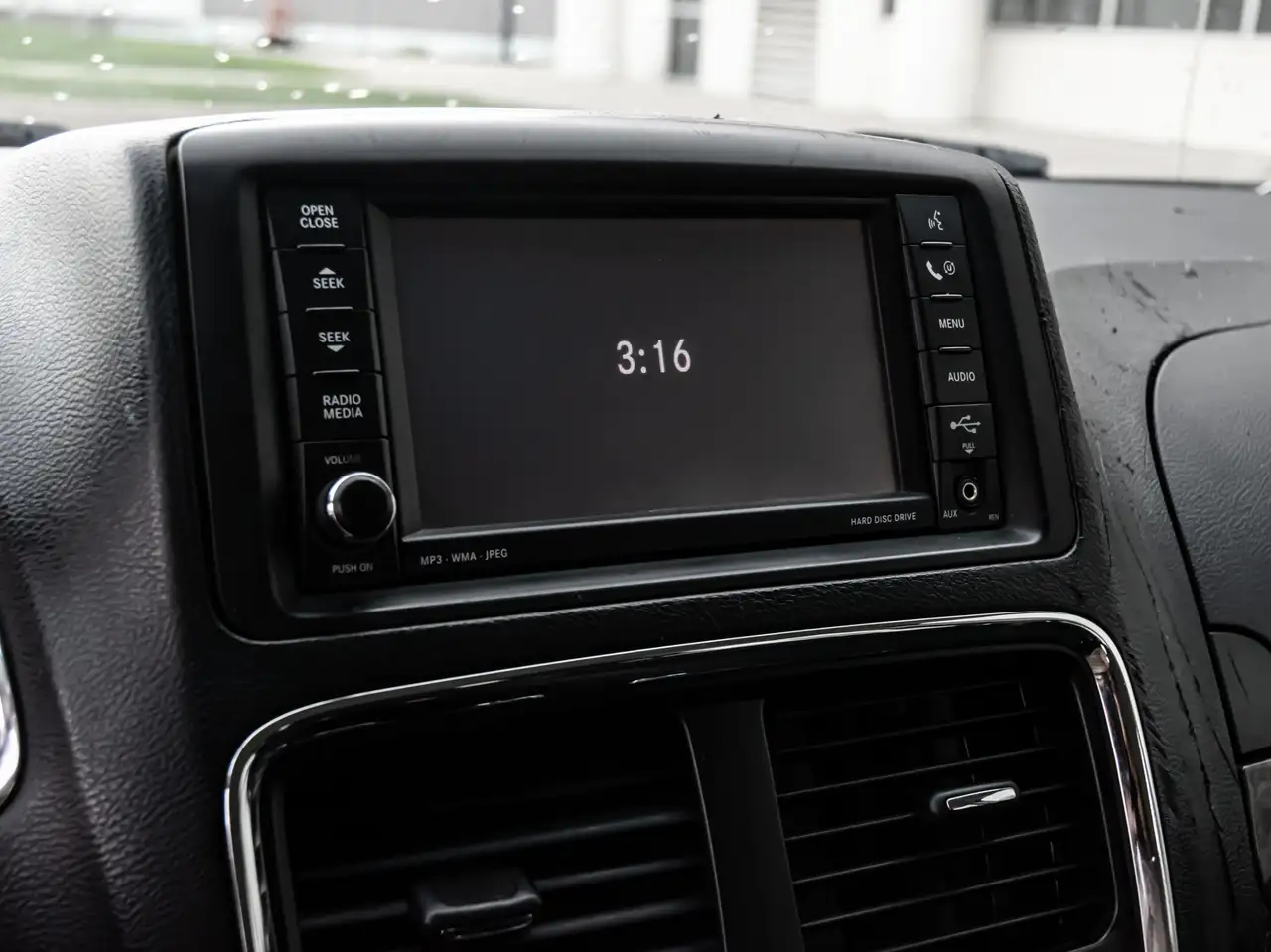Dodge Grand Caravan photo Dodge Grand Caravan