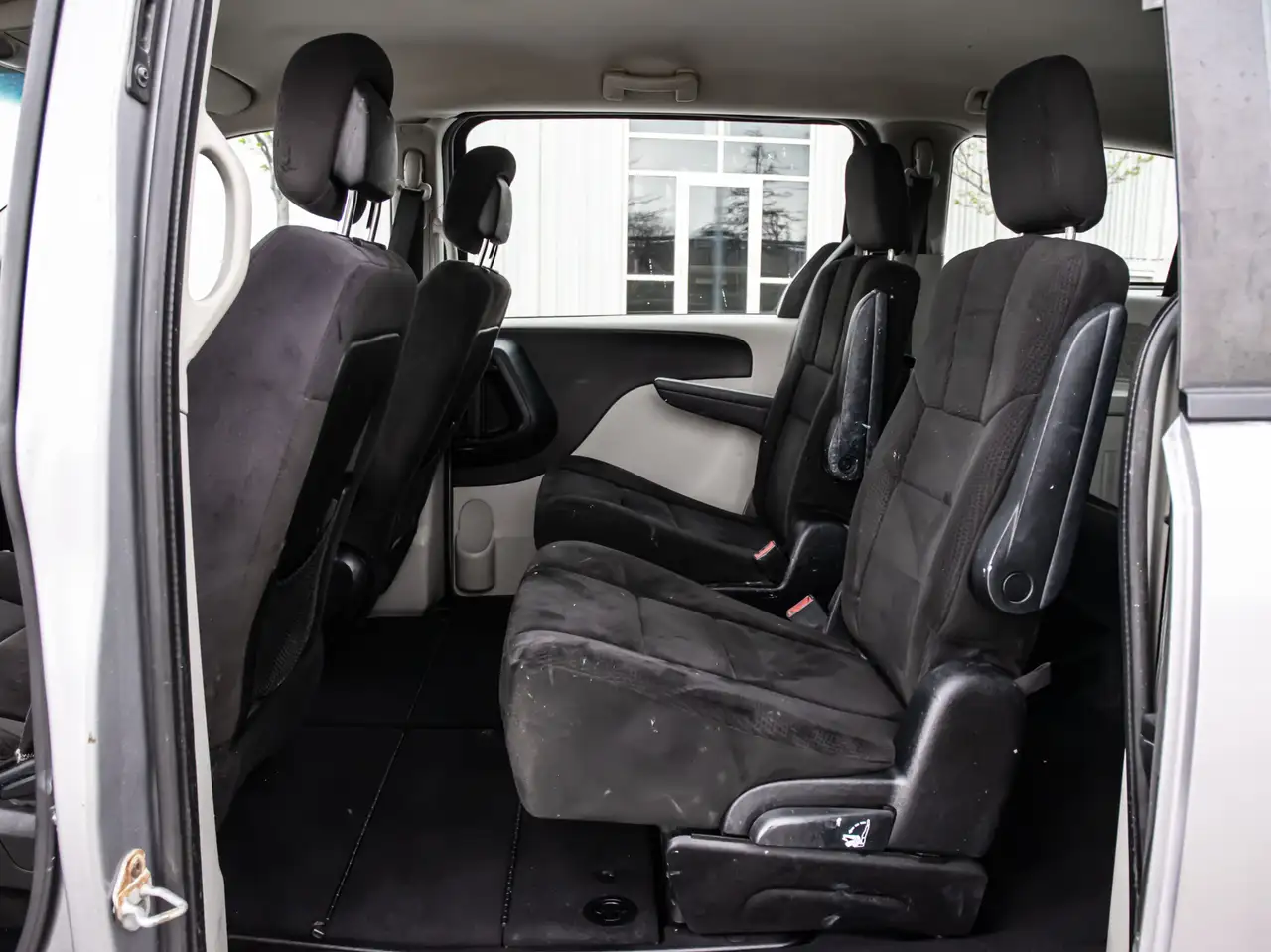 Dodge Grand Caravan photo Dodge Grand Caravan