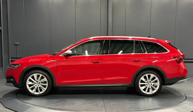 Skoda Octavia view 3